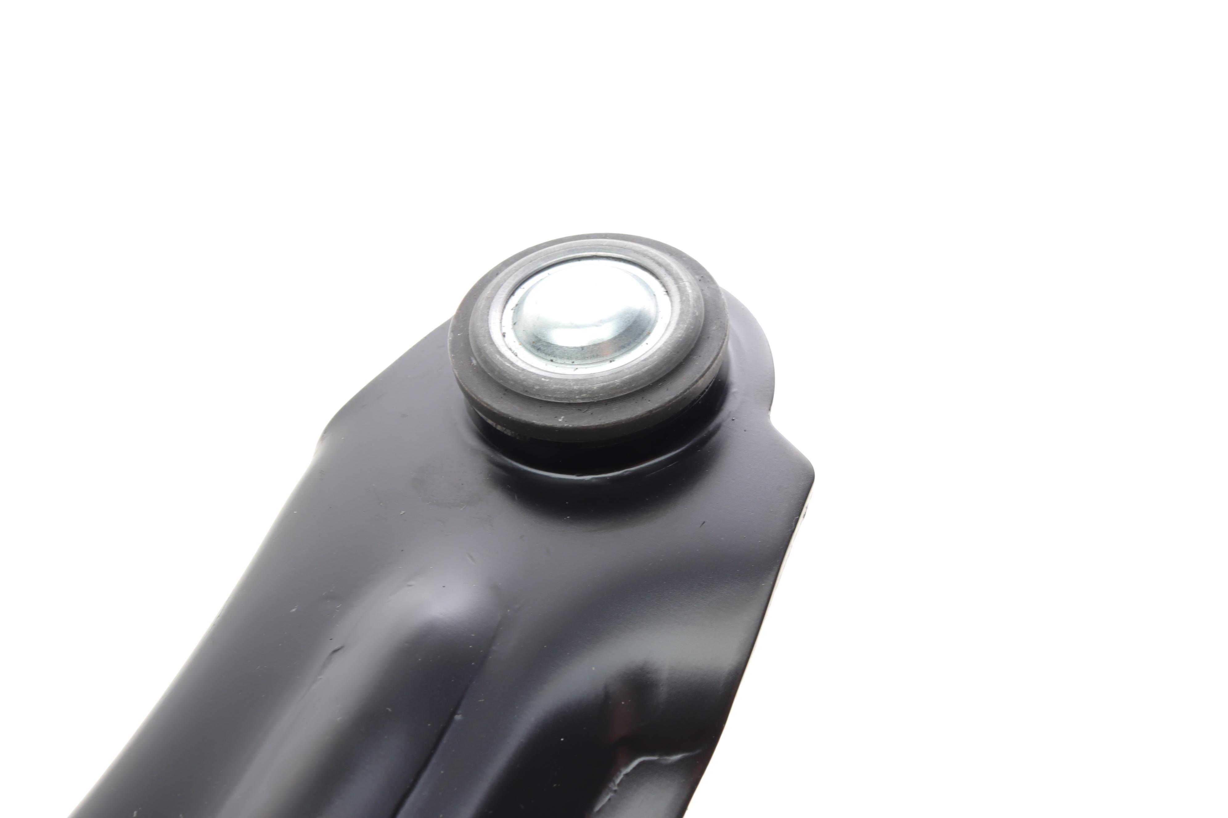 Важіль підвіски (передній/знизу) (R) Renault Captur 13-