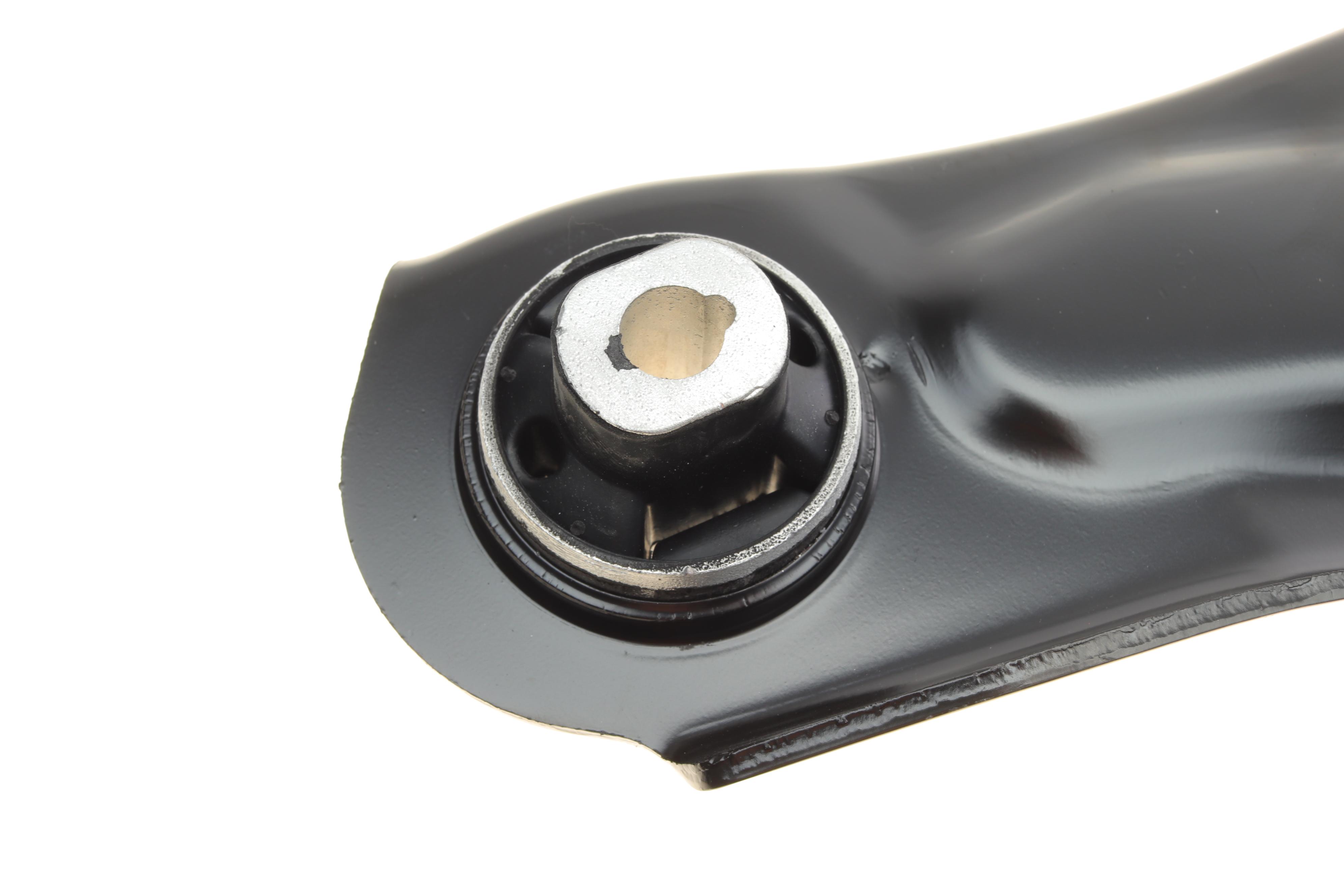 Важіль підвіски (передній/знизу) (R) Renault Megane IV 15-