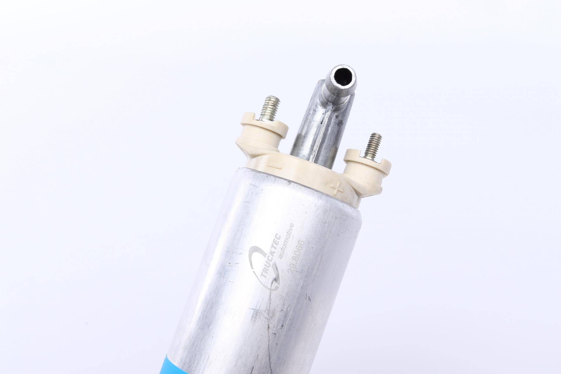 Насос паливний MB c-class (W202)/E-class (W124/210) 95-03 (електро)