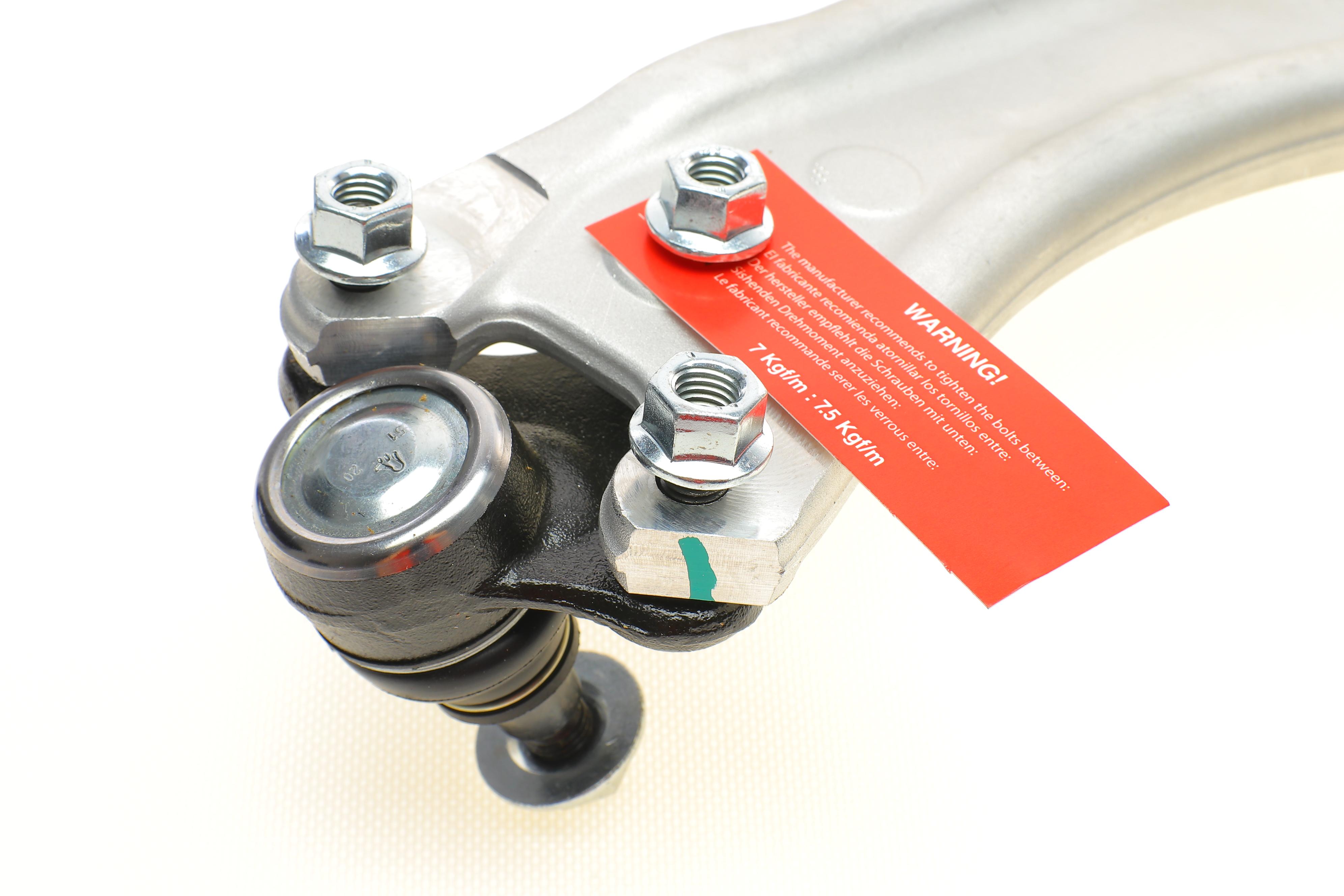 Важіль підвіски (передній/знизу) (R) VW Passat 05-15 (з кульовою) (Алюміній)