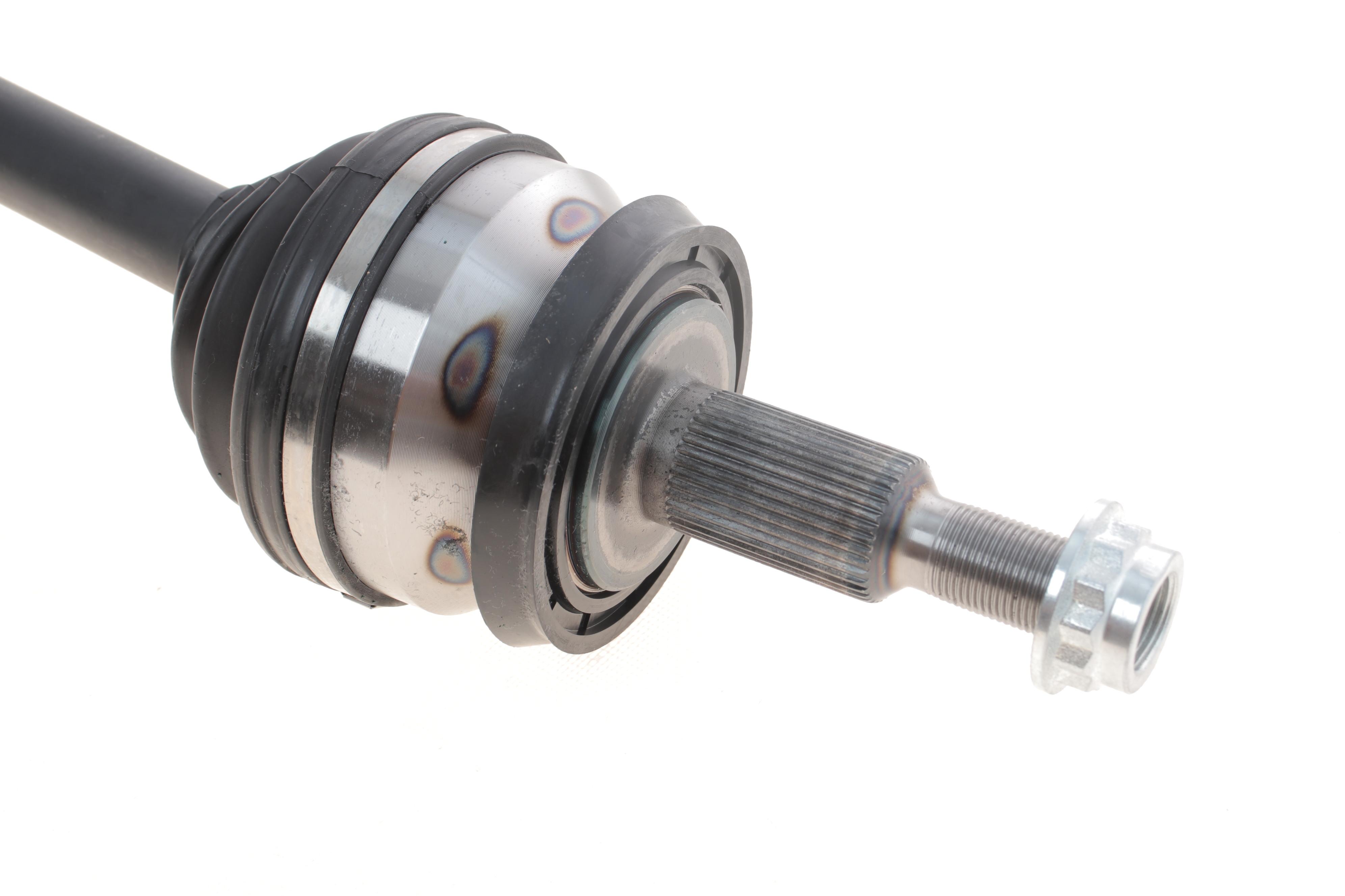 Піввісь (передня) VW T5 1.9TDi/2.0 03-15 (L) (38x27x645.5)