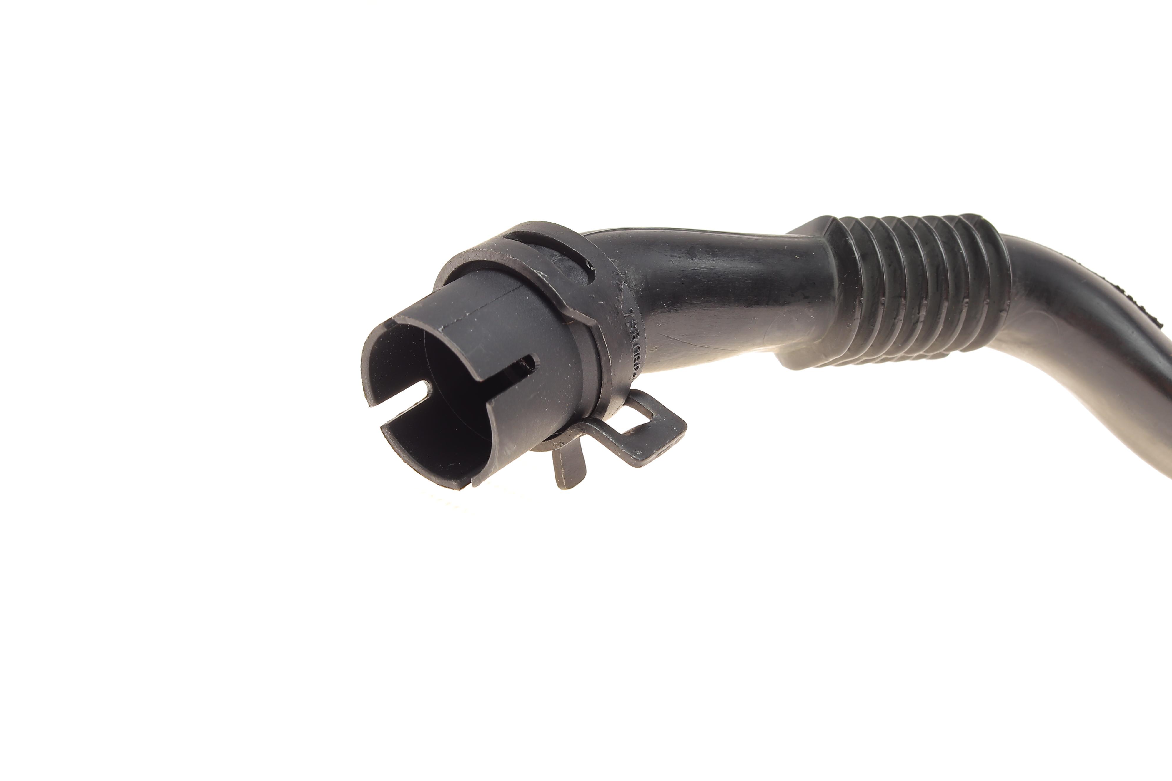 Патрубок вентиляції картера VW Passat 2.0 00-05