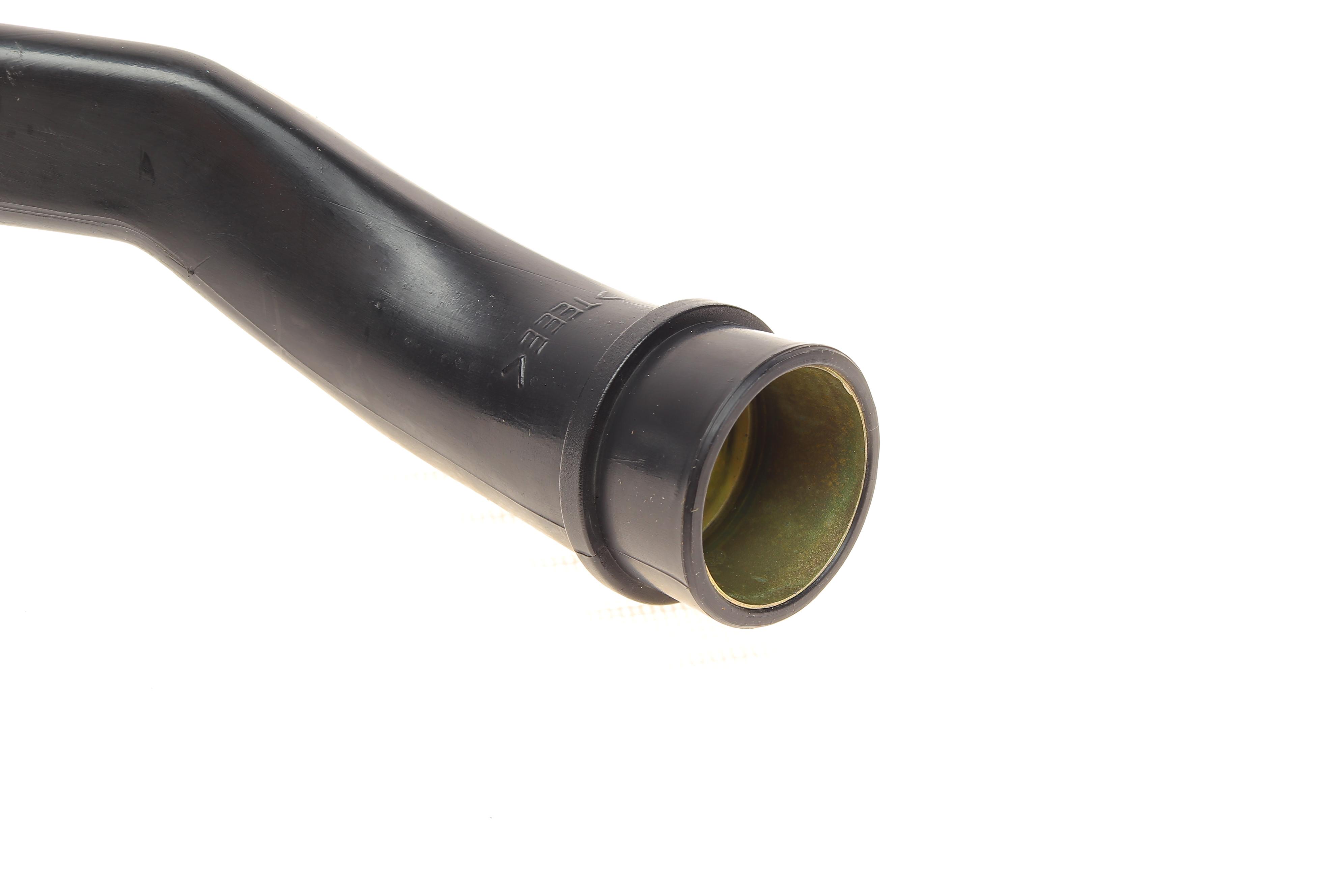 Патрубок вентиляції картера VW Passat 2.0 00-05