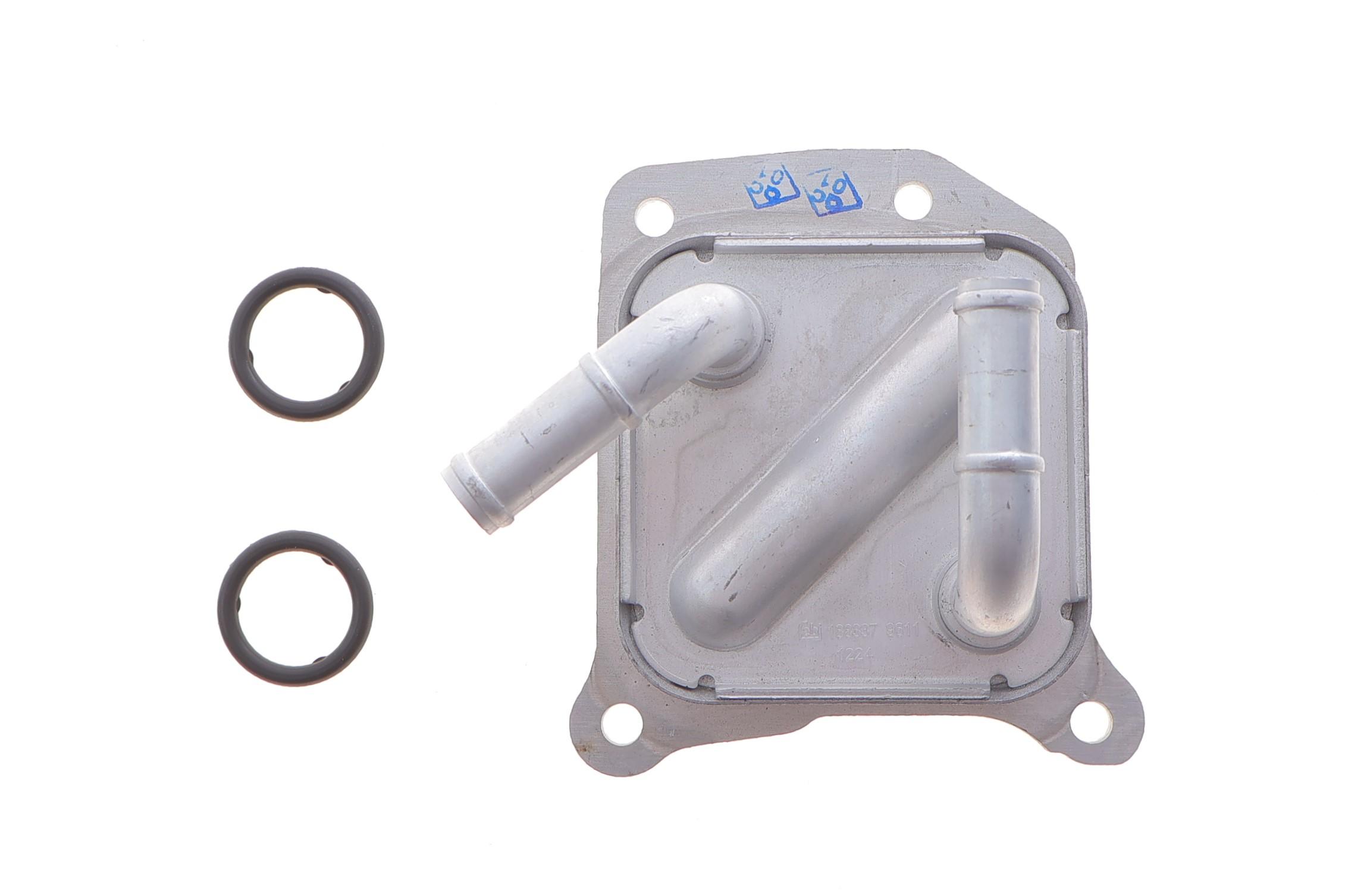 Радиатор масляный Renault Megane 1.6 TCe 15-/Nissan Qashqai 1.6 DIG-T 14-