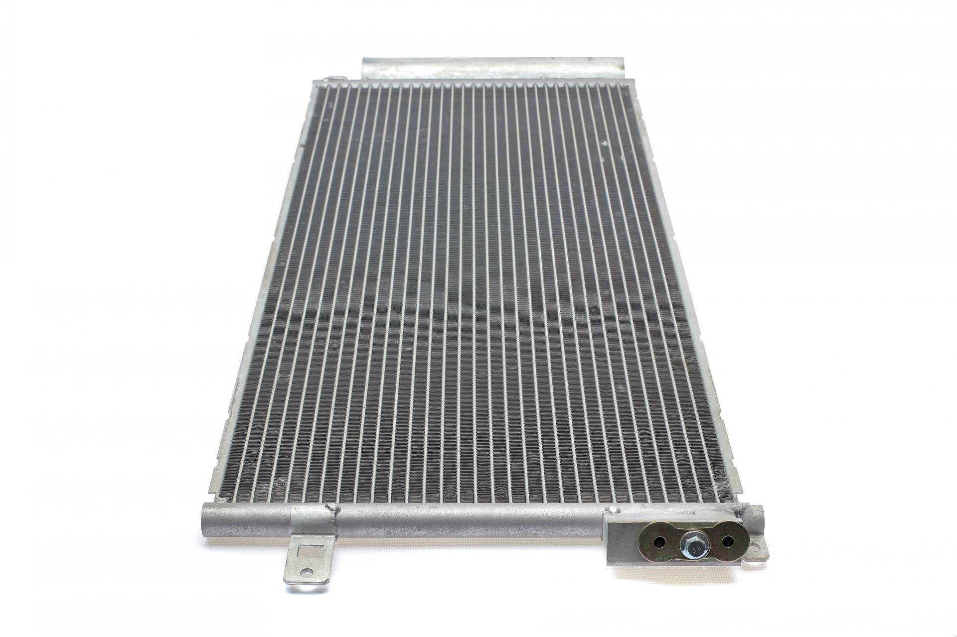 Радіатор кондиціонера Opel Corsa 06-14/Fiat Bravo II 07-14/Grande Punto 05-/Punto 12-