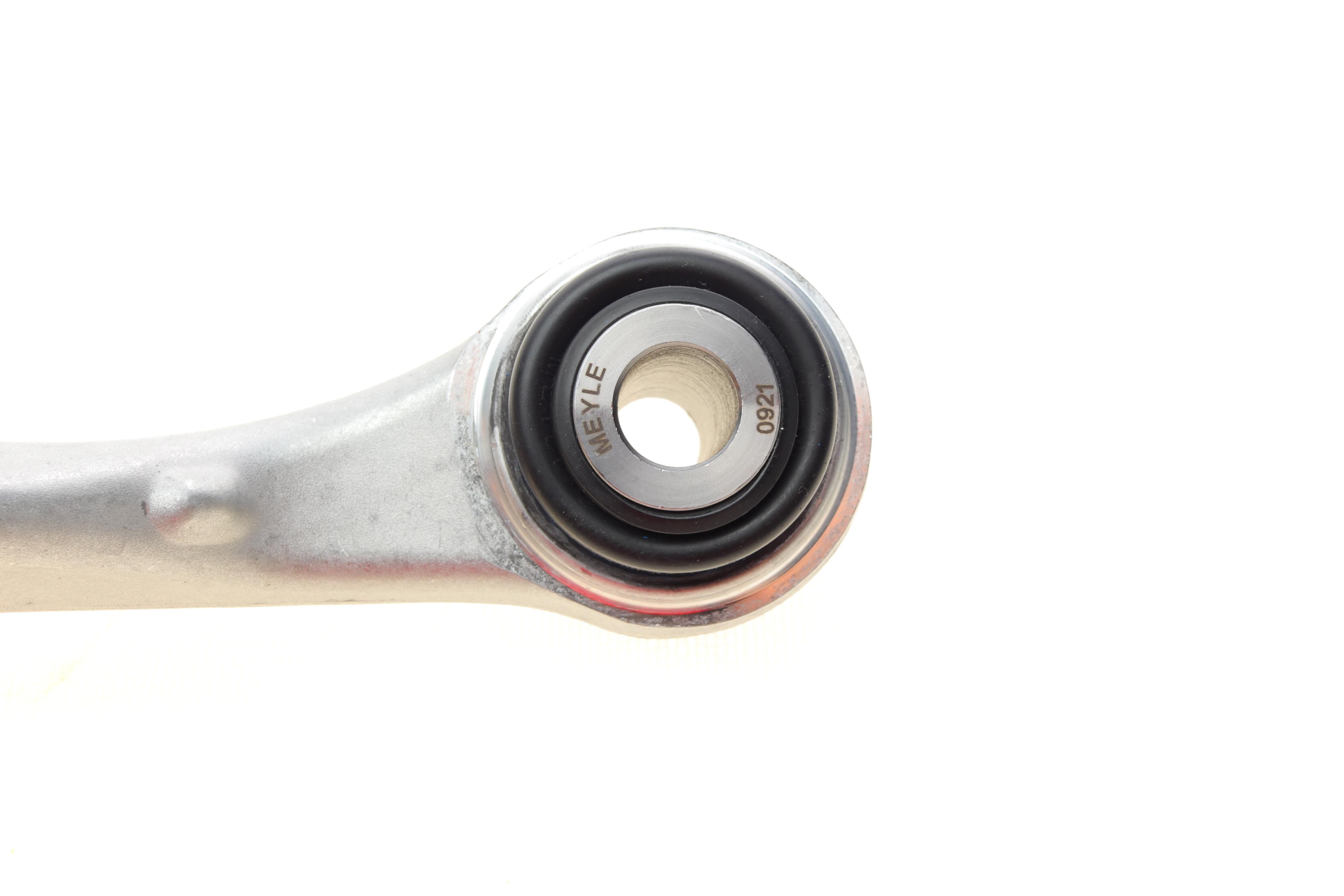 Важіль підвіски (задній/зверху/посередине) (R) BMW 5 (G30/F90)/7(G11/G12) 15- B46/B47/B48/B57/B58/S6