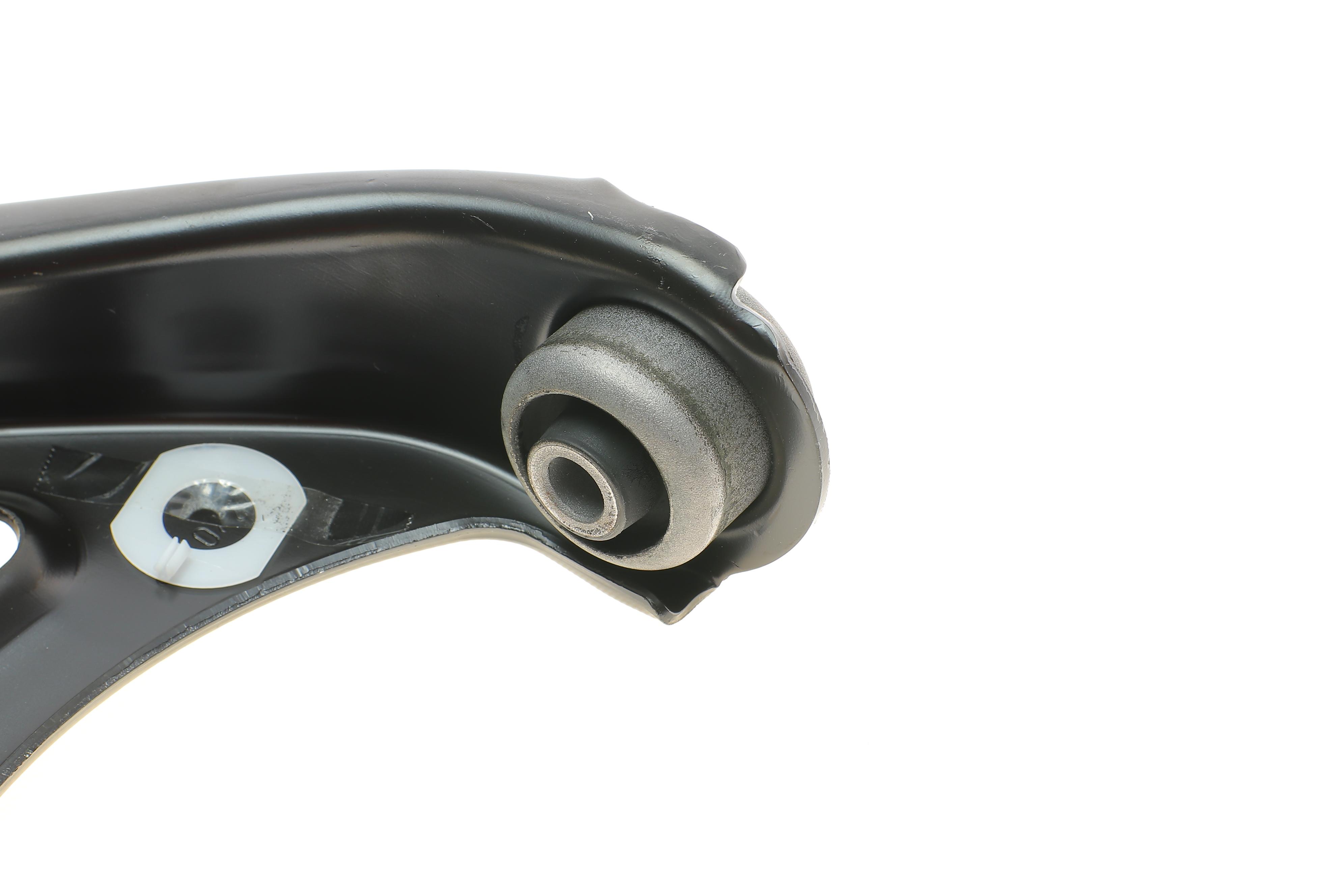 Важіль підвіски (передній/знизу) (R) Renault Megane I/Scenic I 96-03/19 I/II 88-96 (10RN2000 кульова