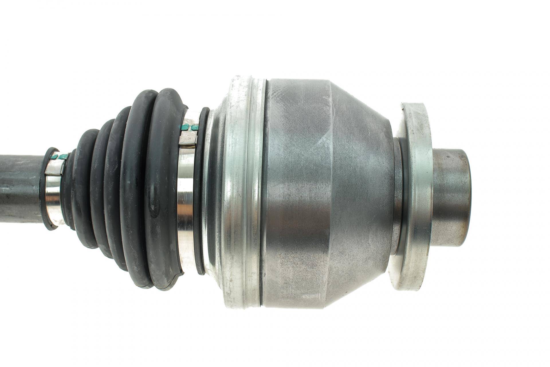 Піввісь (передня) VW T5 1.9TDI-2.5TDI 03- (L) (26x38x613)