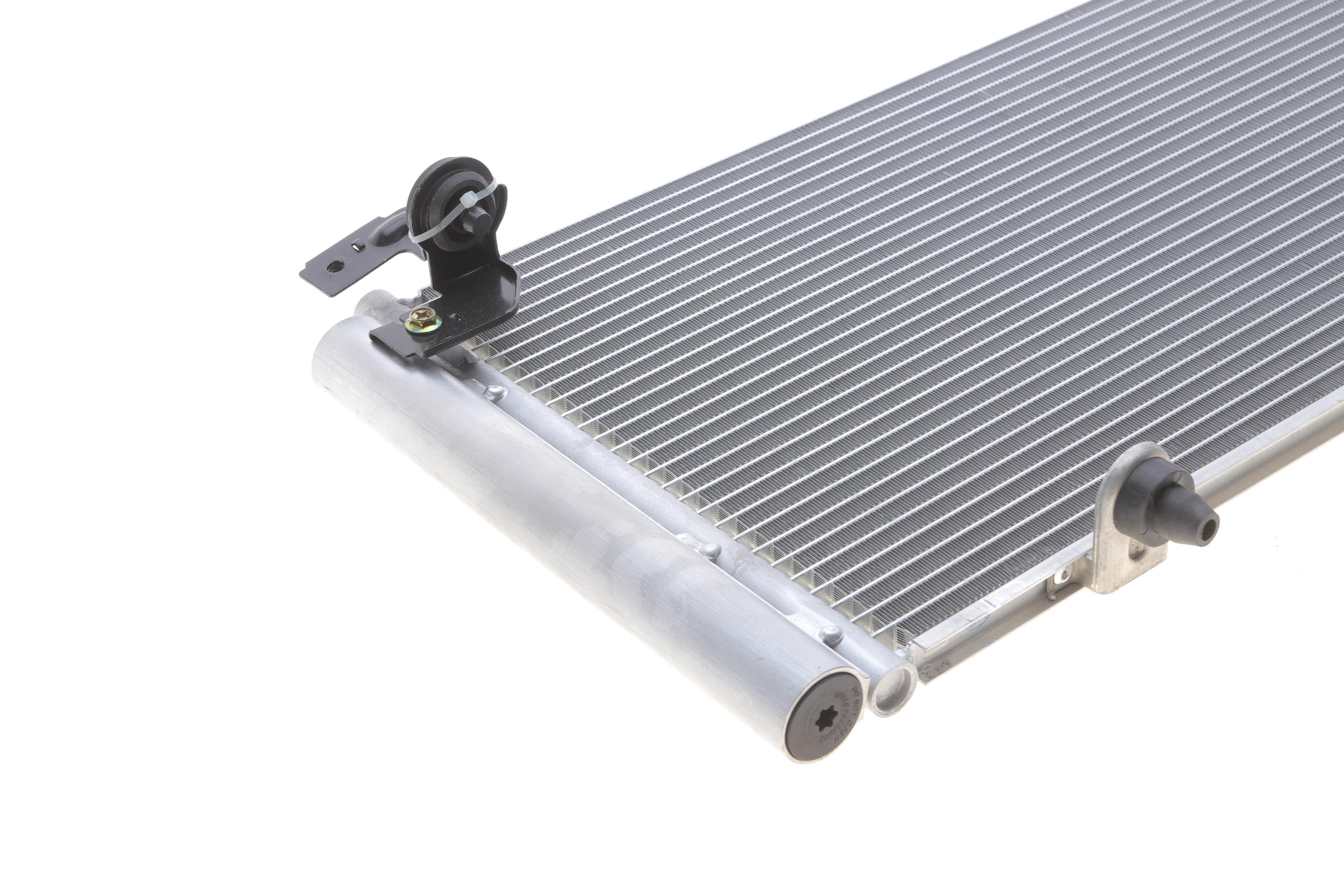 Радіатор кондиціонера (з осушувачем) Subaru Legacy IV/Outback 2.0-3.0 03-09