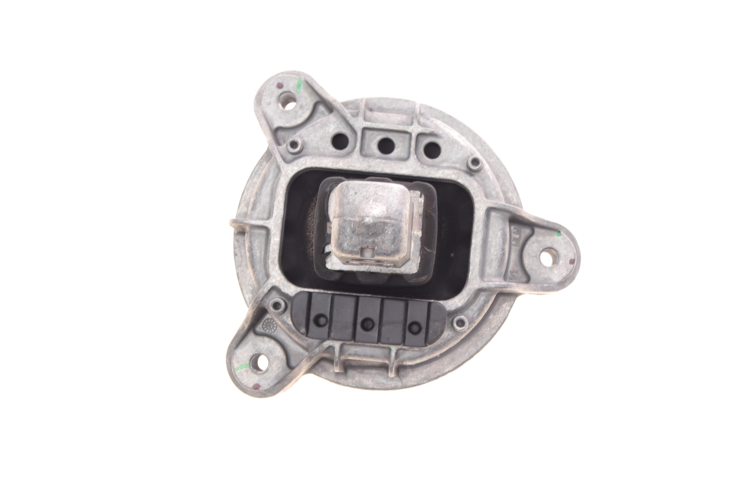 Подушка двигателя (R) BMW 5 (F10)/6 (F12/F13) 3.0i xDrive 10-18