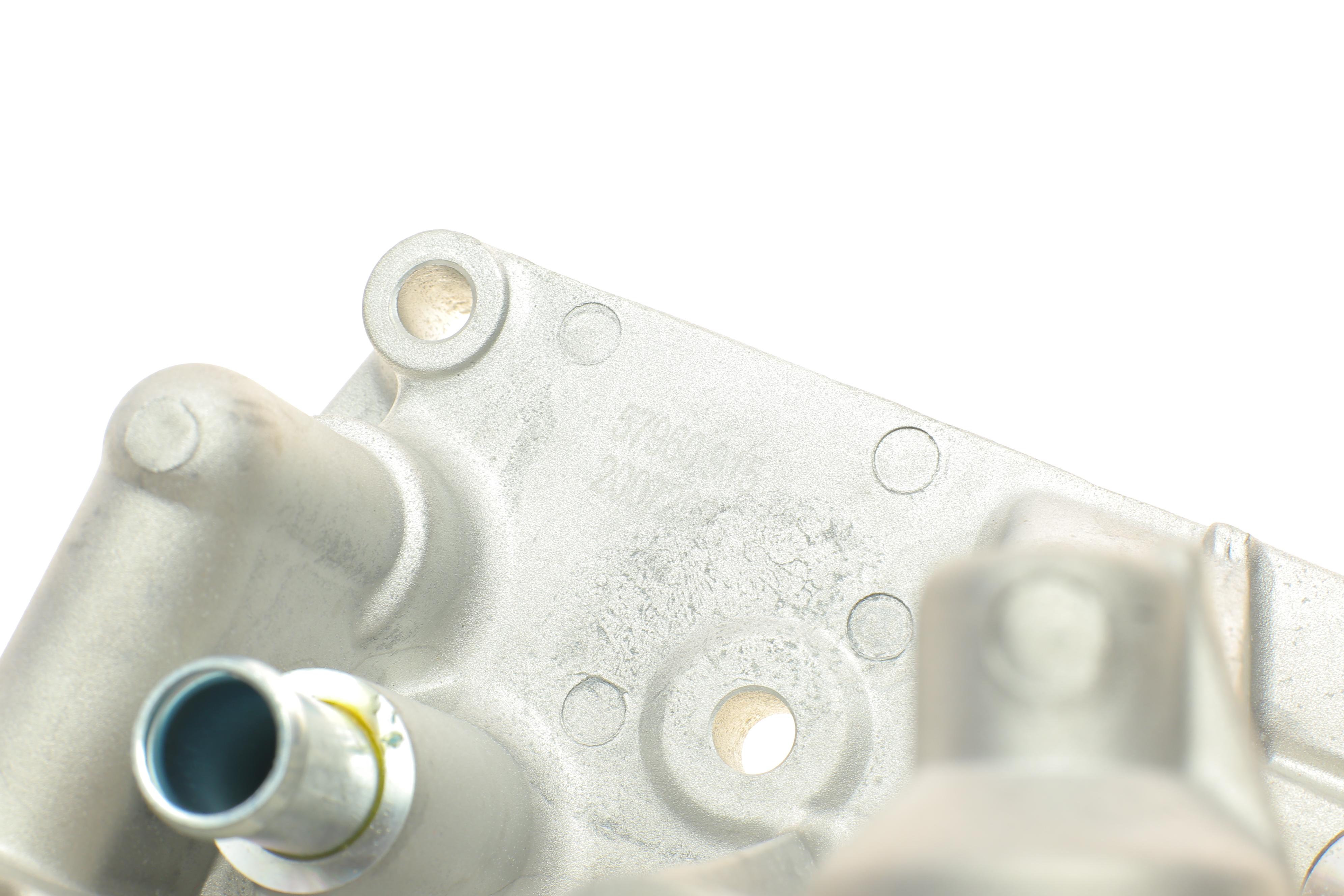 Корпус фільтра масляного (з радіатором) VW Touareg 2.5-6.0 03-10/T5 2.5TDI 03-09