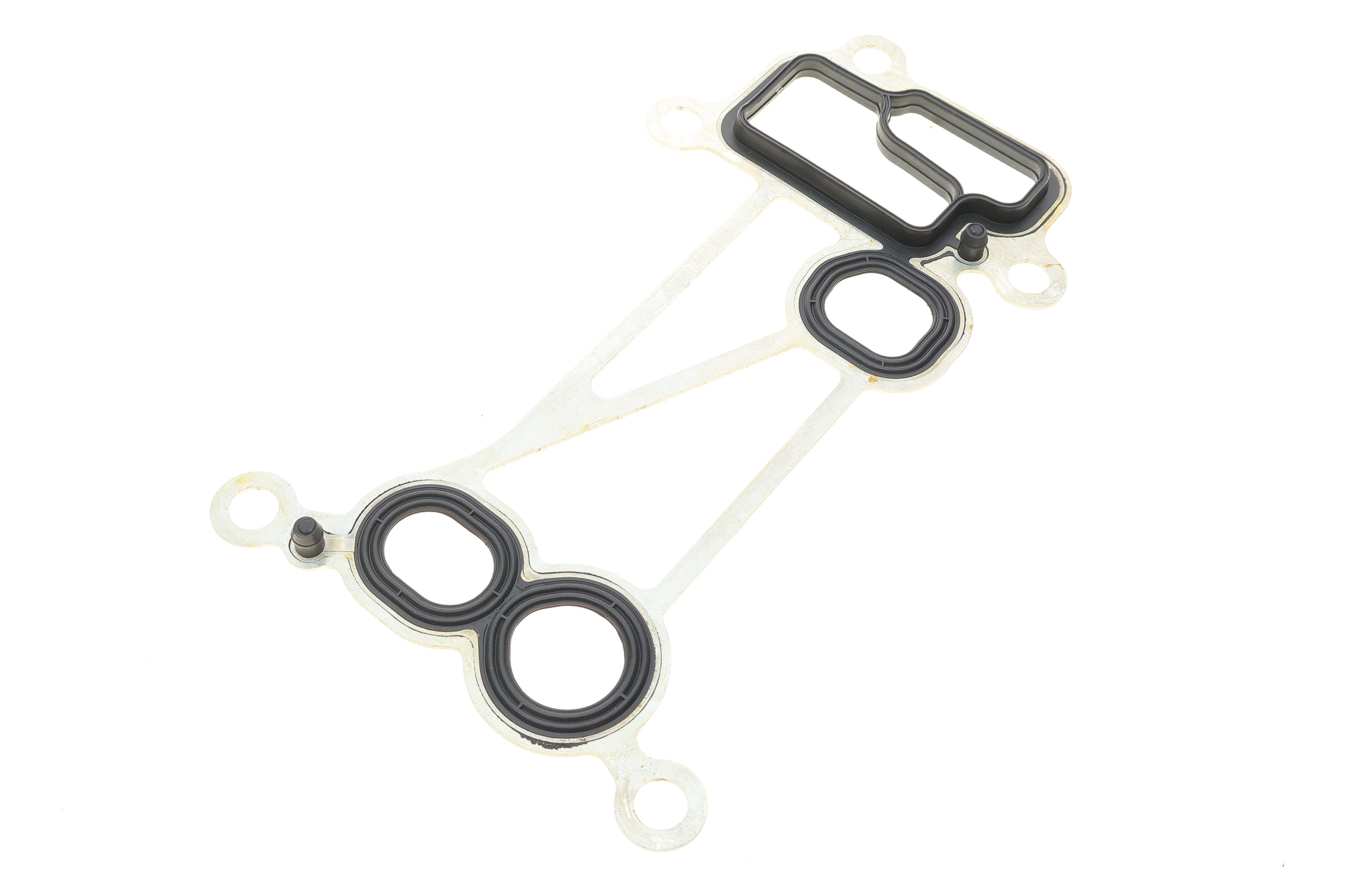 Прокладка радіатора масляного BMW 3 (E90)/5 (F10)/7 (F01-F04)/X5 (E70)/X6 (E71/E72) 08- N57 D30A (к-кт)