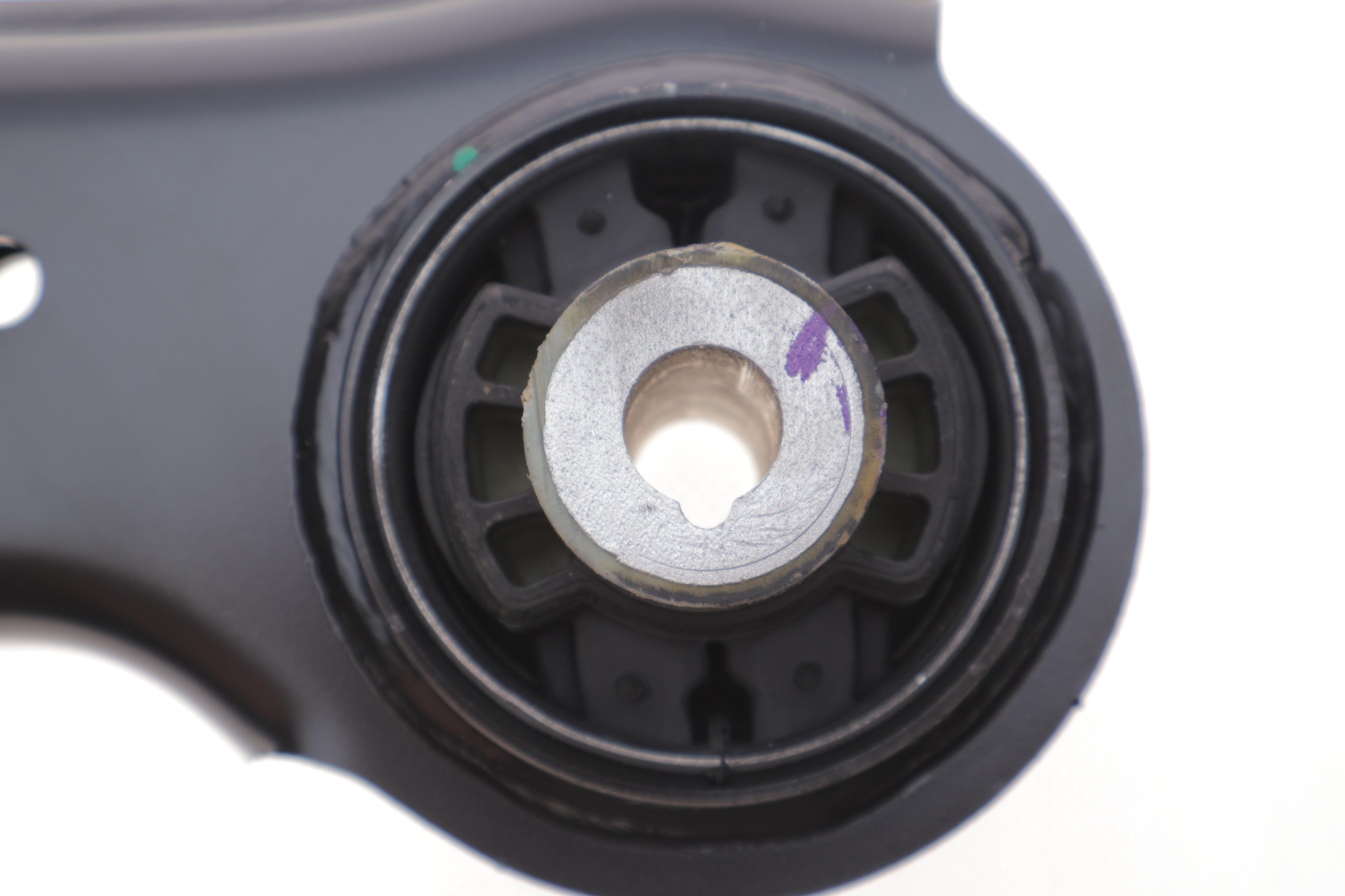 Важіль підвіски (передній) (R) MB Sprinter (W907/W910) 18-