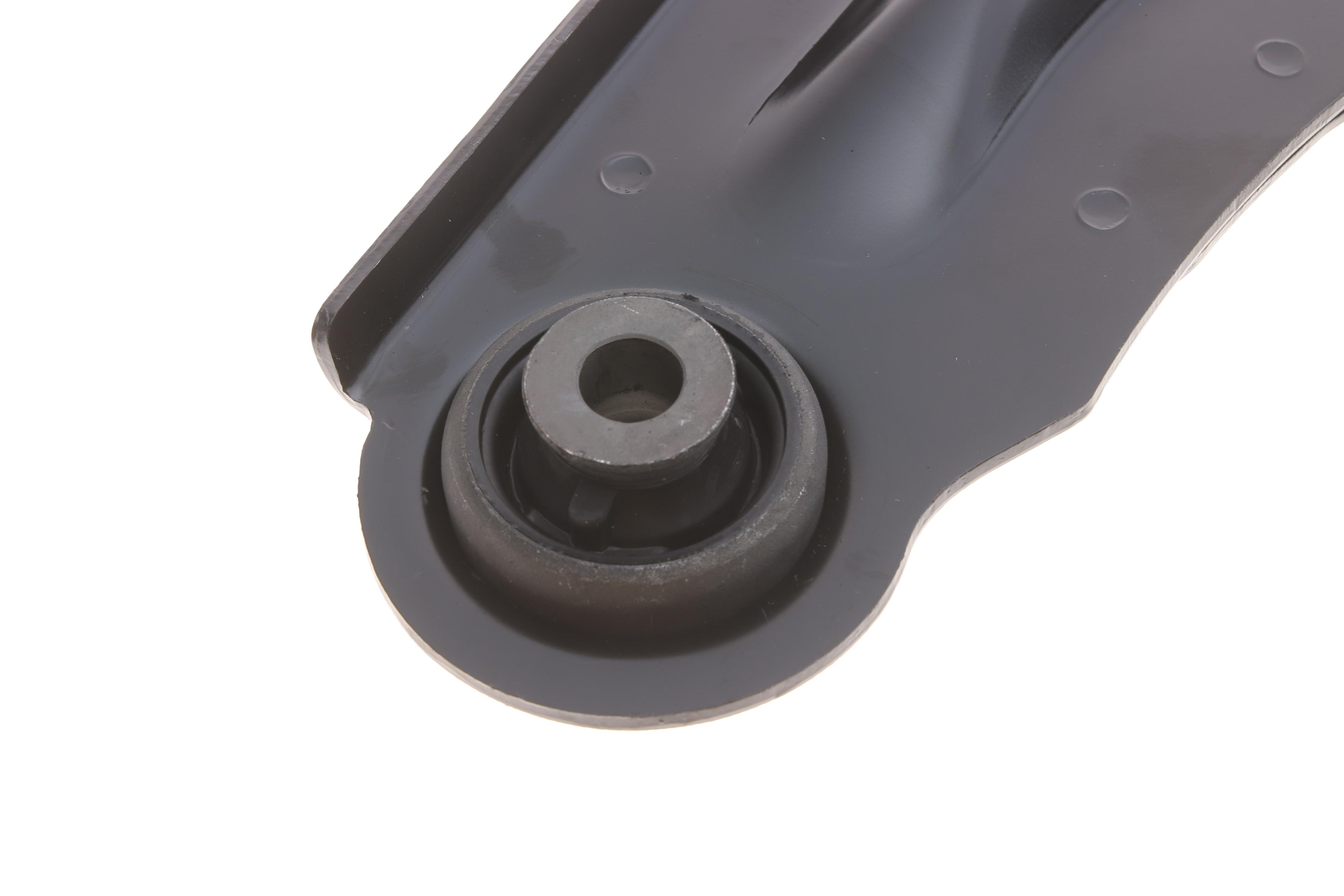 Важіль підвіски (передній/знизу) (L) Renault Trafic II/Opel Vivaro A/Nissan Primastar 01-