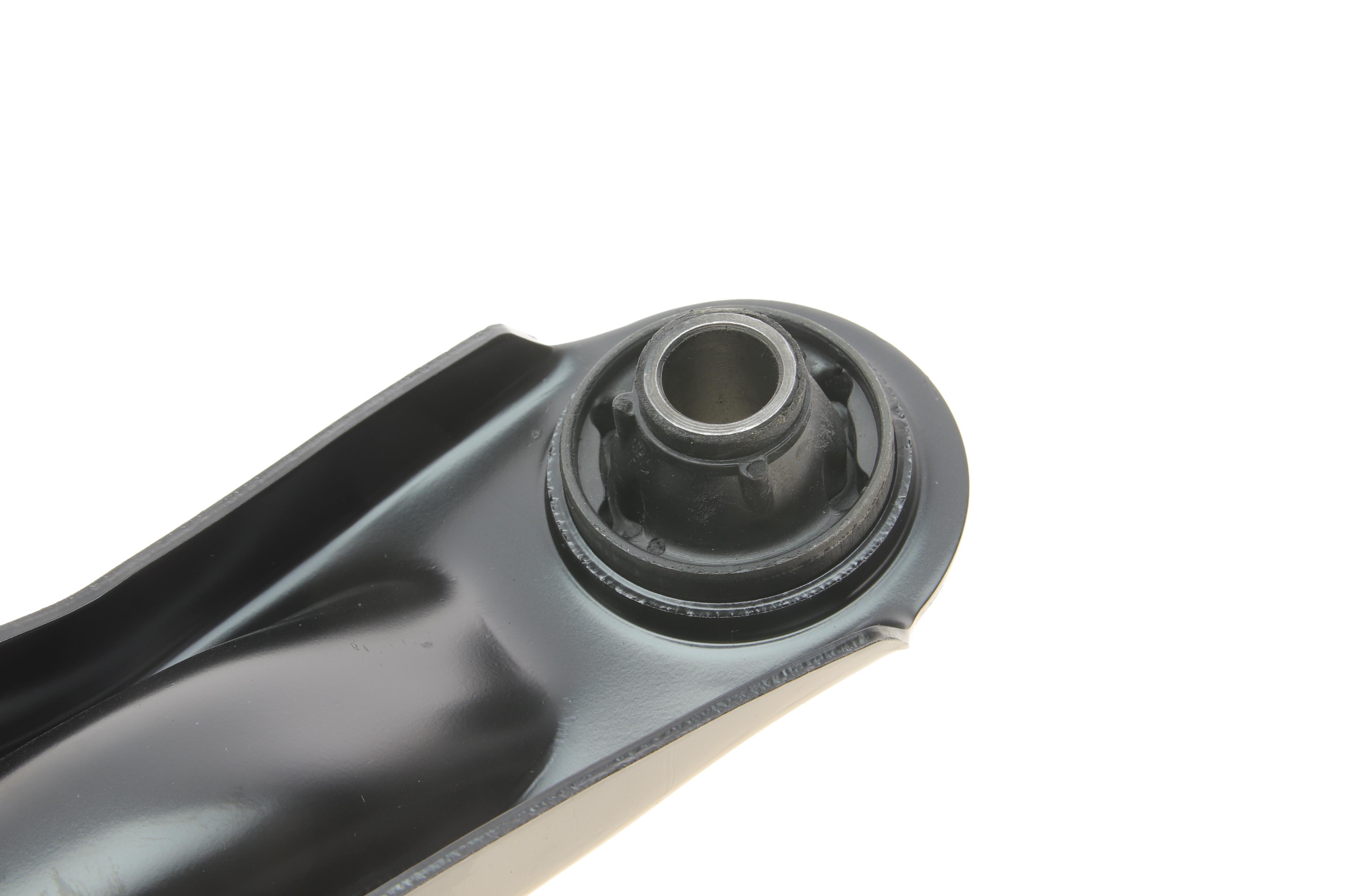 Важіль підвіски (передній/знизу) (L) Citroen C1/Peugeot 107 05-14