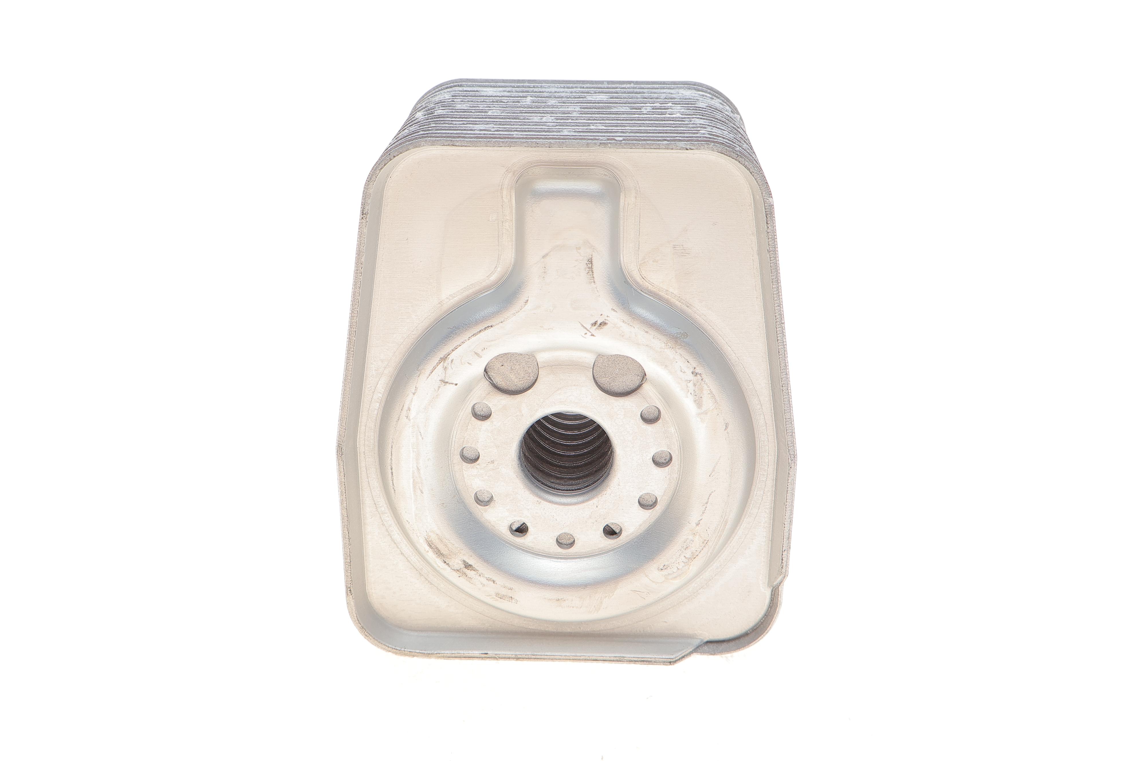 Радіатор масляний VW Caddy III 2.0 TDI 07-10/T4 3.2 V6 03-09 (теплообмінник)