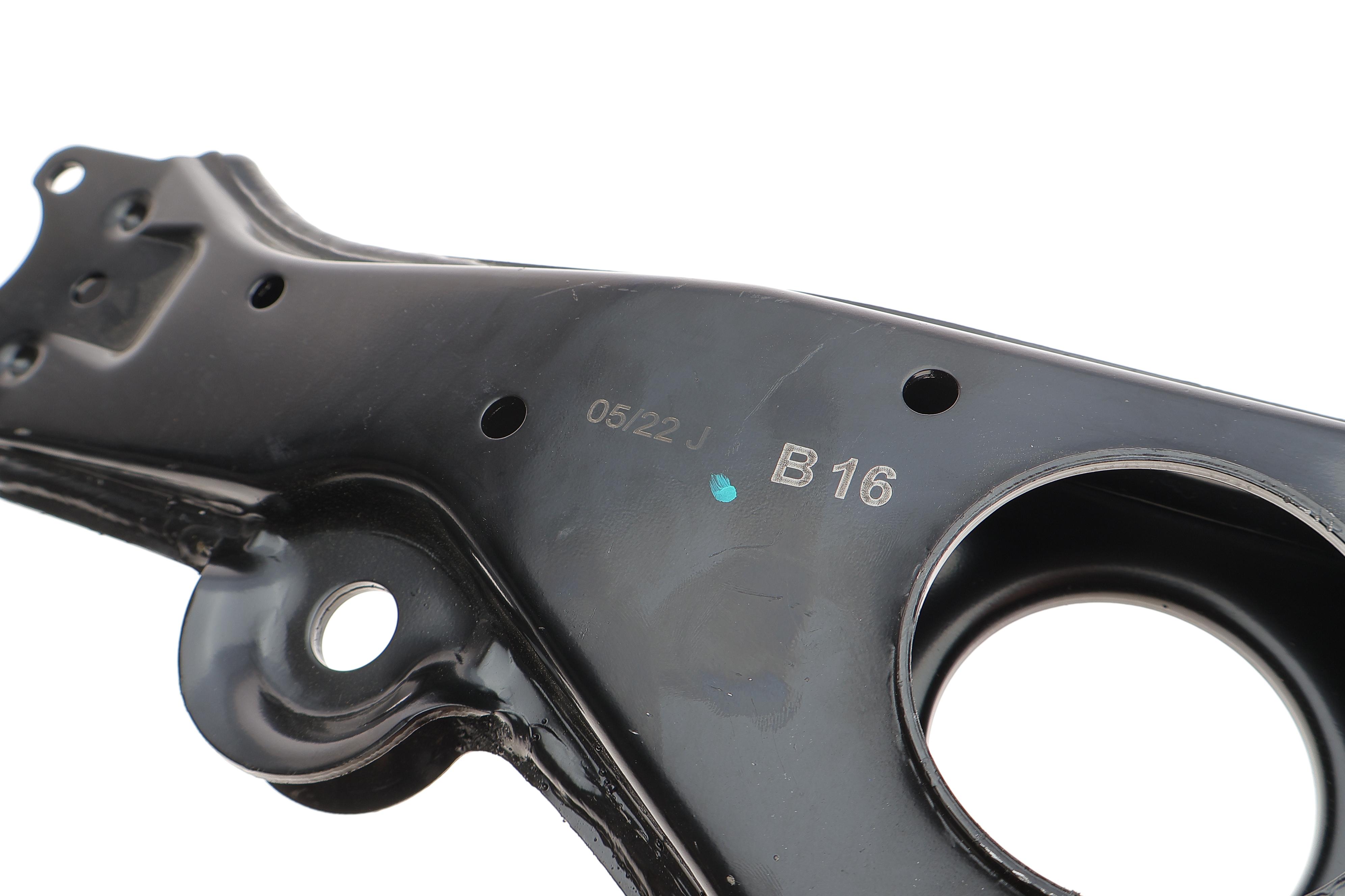 Важіль підвіски (передній/знизу) VW Passat 88-97