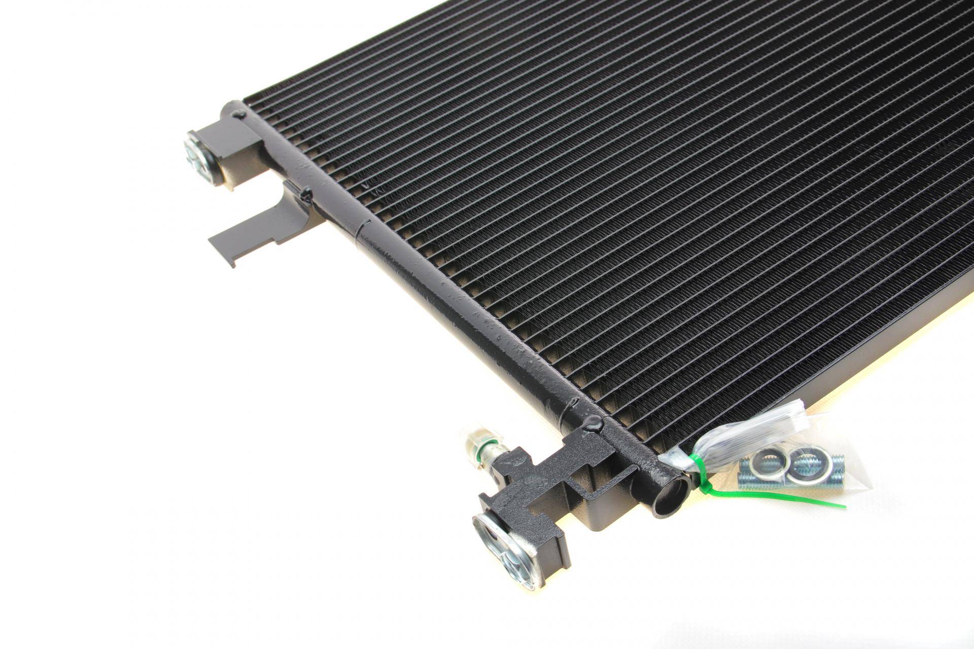 Радіатор кондиціонера Opel Insignia 1.4/1.6 11-