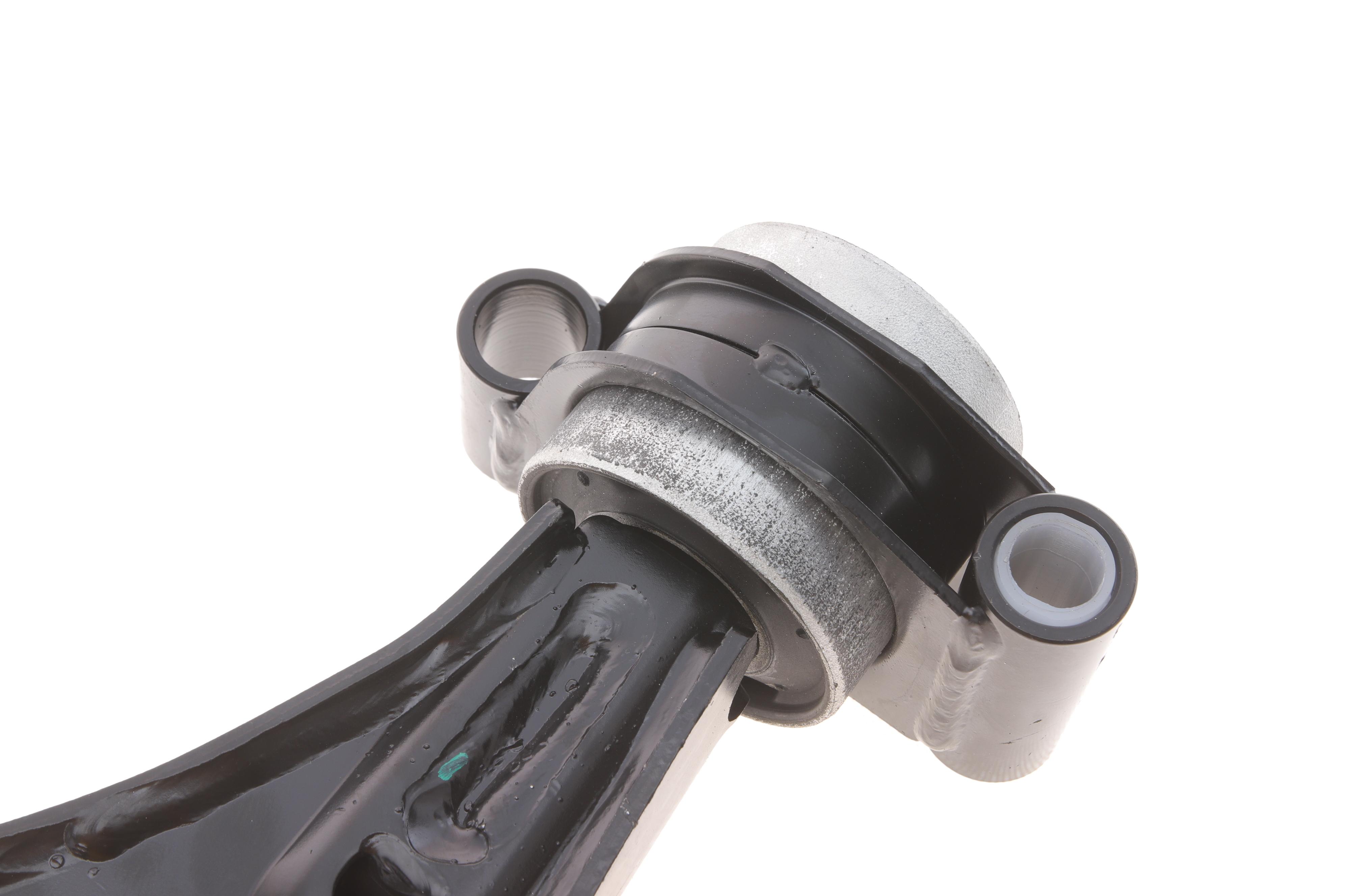 Важіль підвіски (передній/знизу) (L) MB Vito (W447) 14-