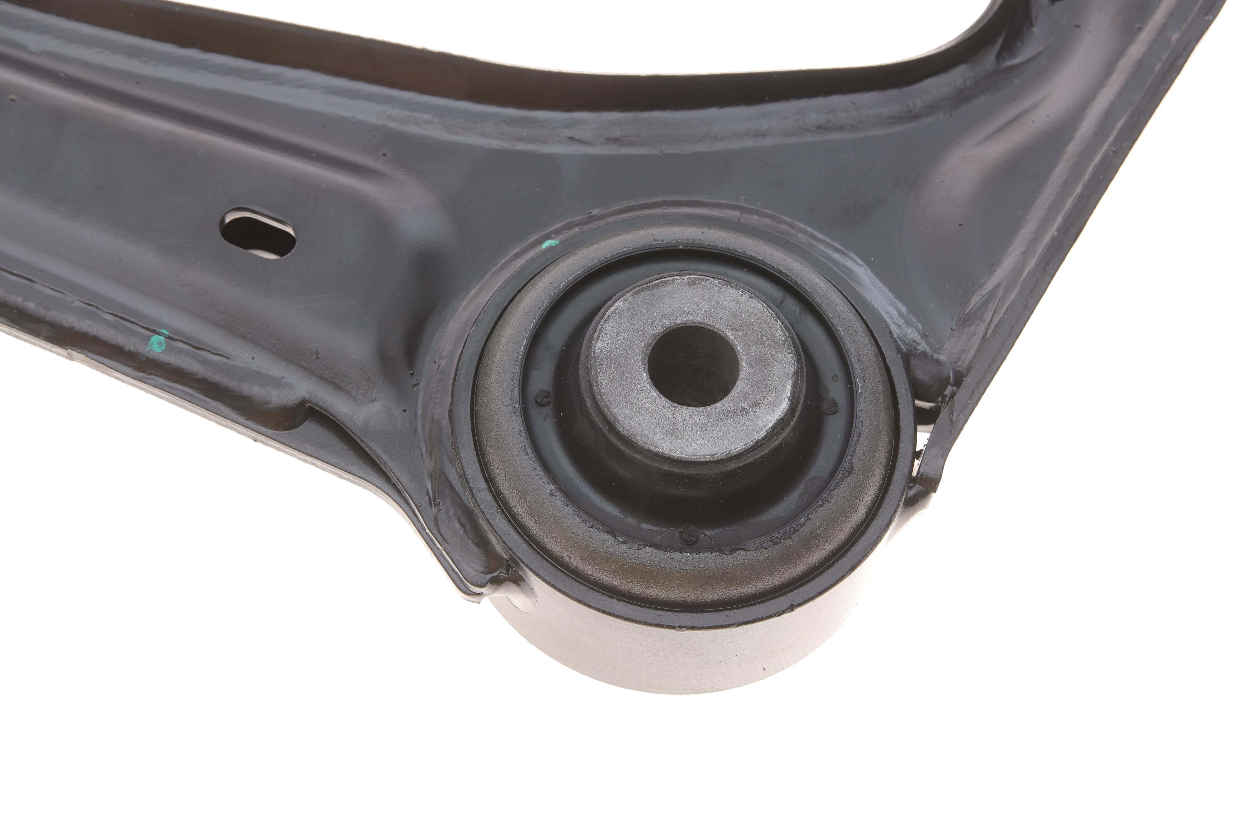 Важіль підвіски (передній/знизу) (L) MB Vito (W447) 14-