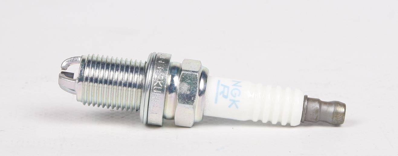 Свічка запалювання VW Caddy III 1.4/1.6 03- (BKUR6ET-10) (BKUR6ET-10)