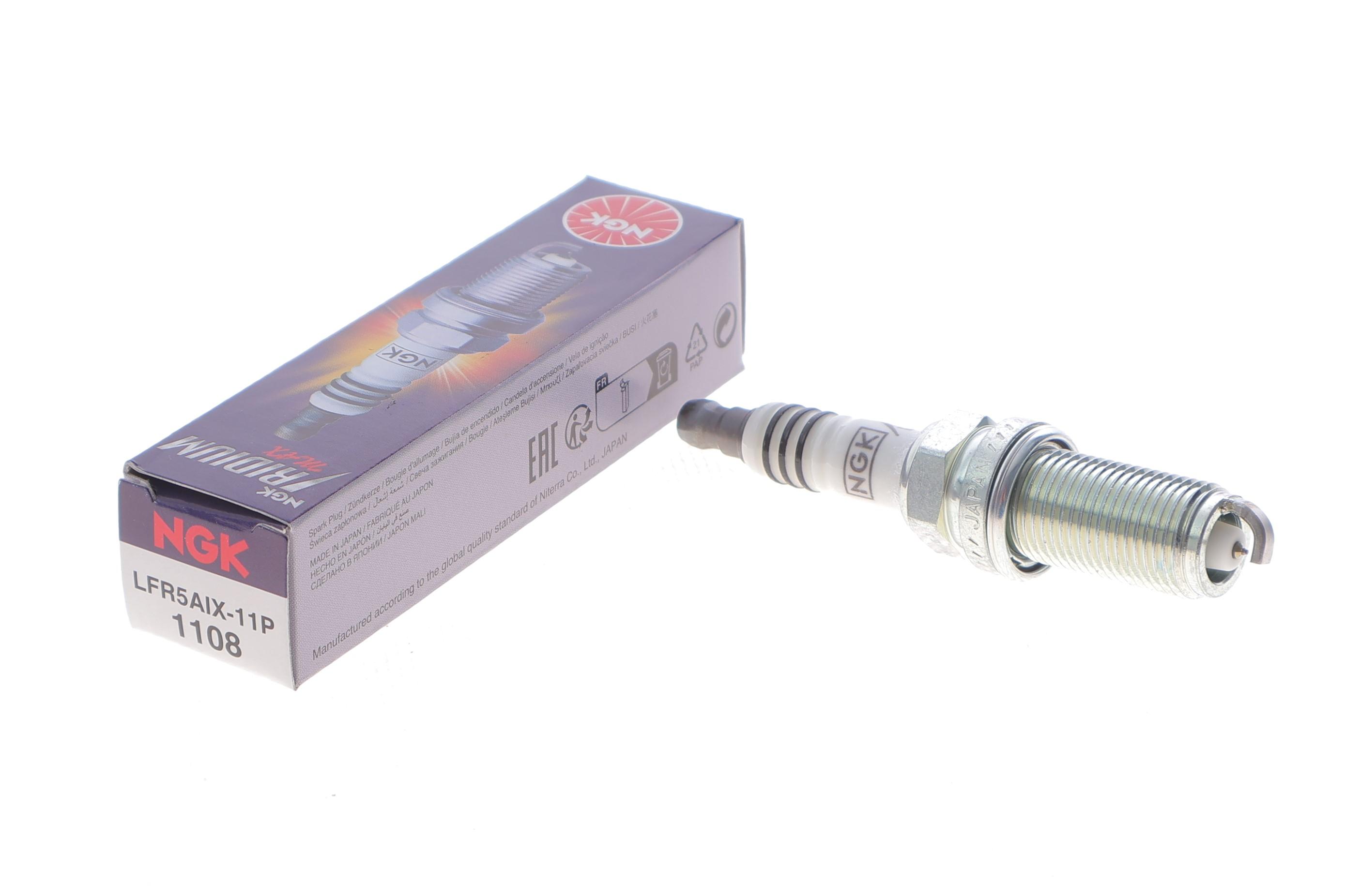 Свеча зажигания Citroen Berlingo/Peugeot Partner 1.6i 00- (LFR5AIX-11P/01)