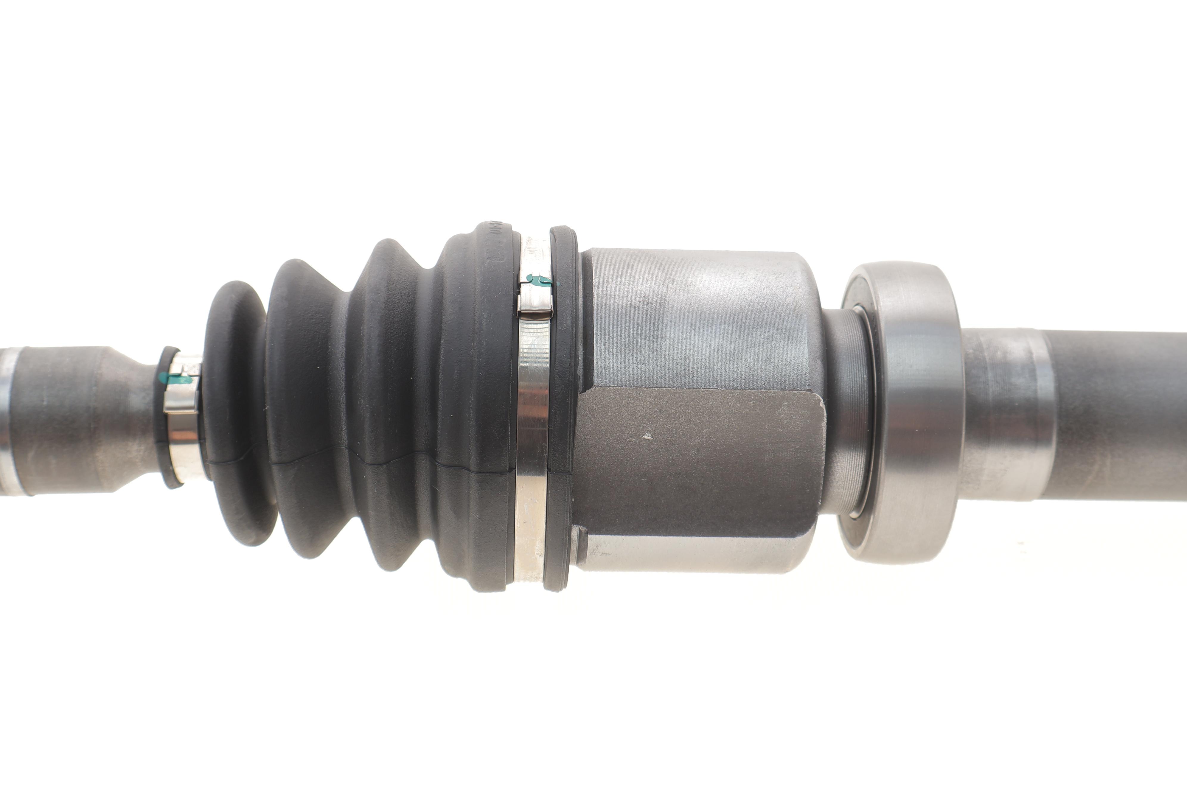 Піввісь (передня) Ford C-Max/Focus II 1.4-1.8ALK 03-12 (R) (23x36/899mm)