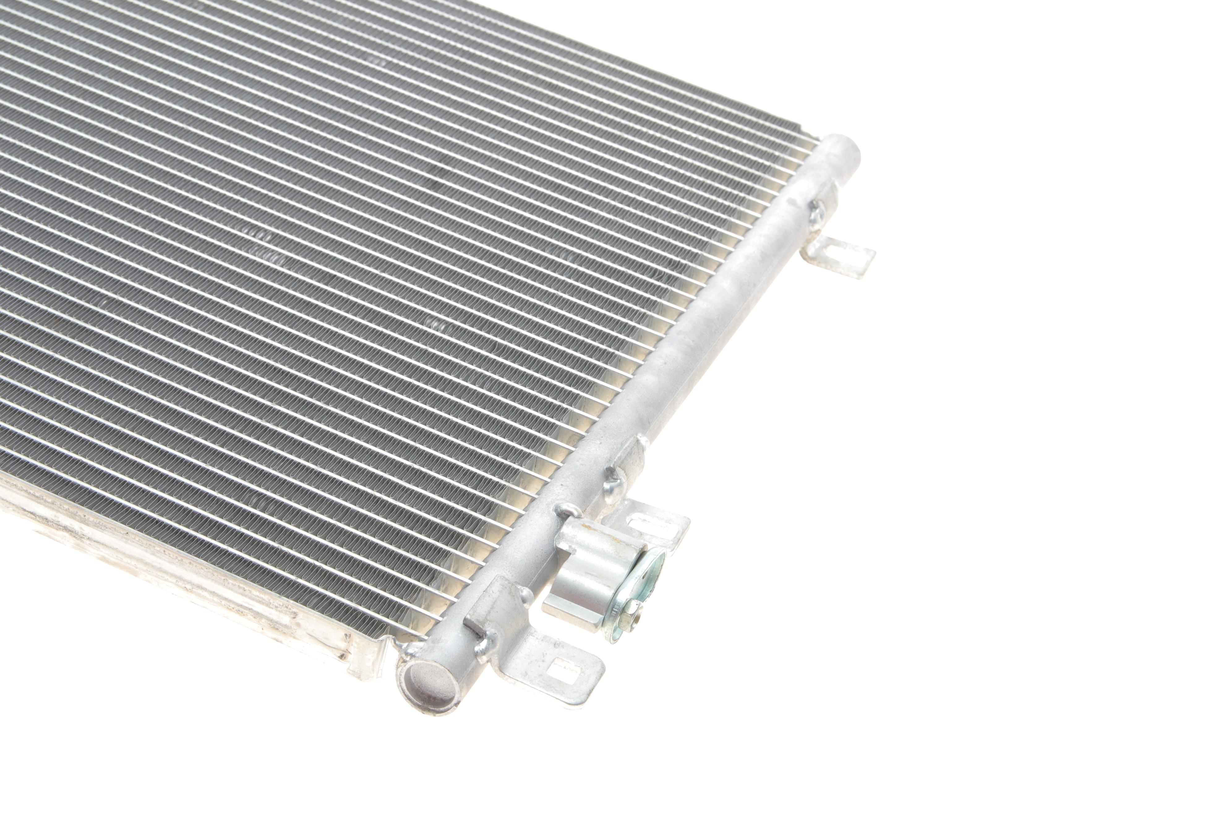 Радиатор кондиционера Dacia Logan 1.4/1.6 16 V 04-