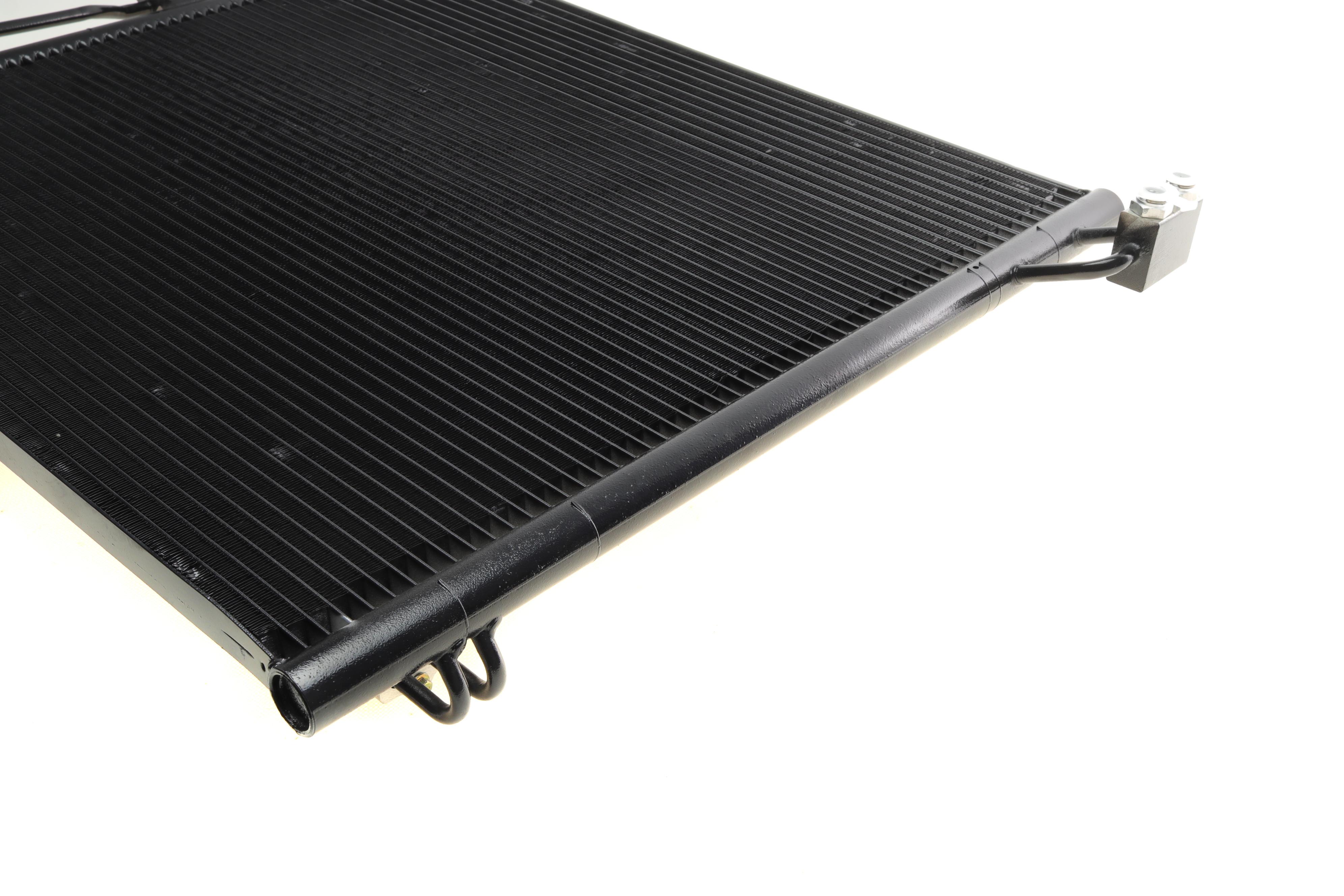 Радіатор кондиціонера (з осушувачем) MB GL-class (X164)/GLE (W166) 12-18 (OM642/OM651/M276/M278)