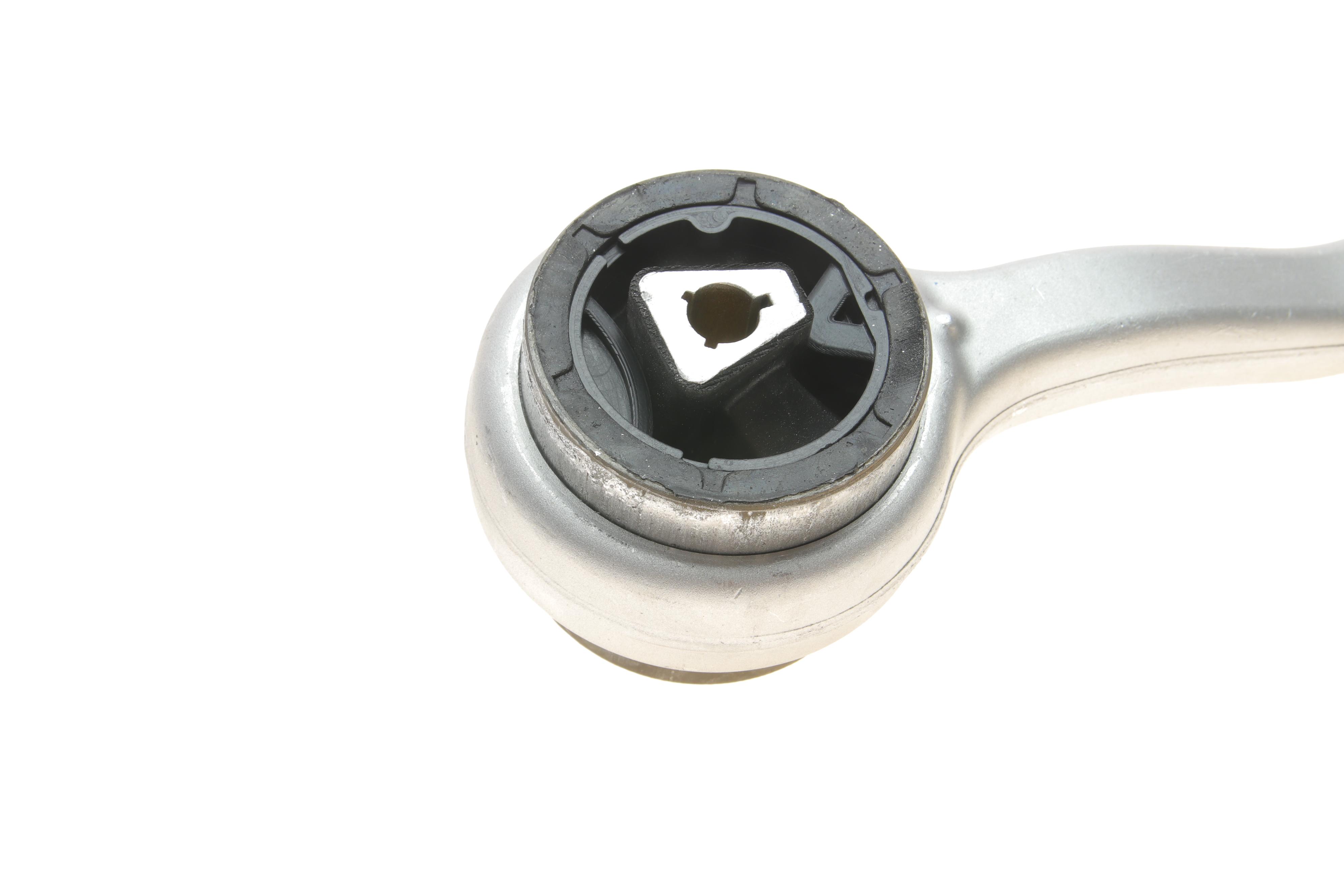 Важіль підвіски (передній/знизу/спереду) (L) BMW 5 (E60/E61) 01-