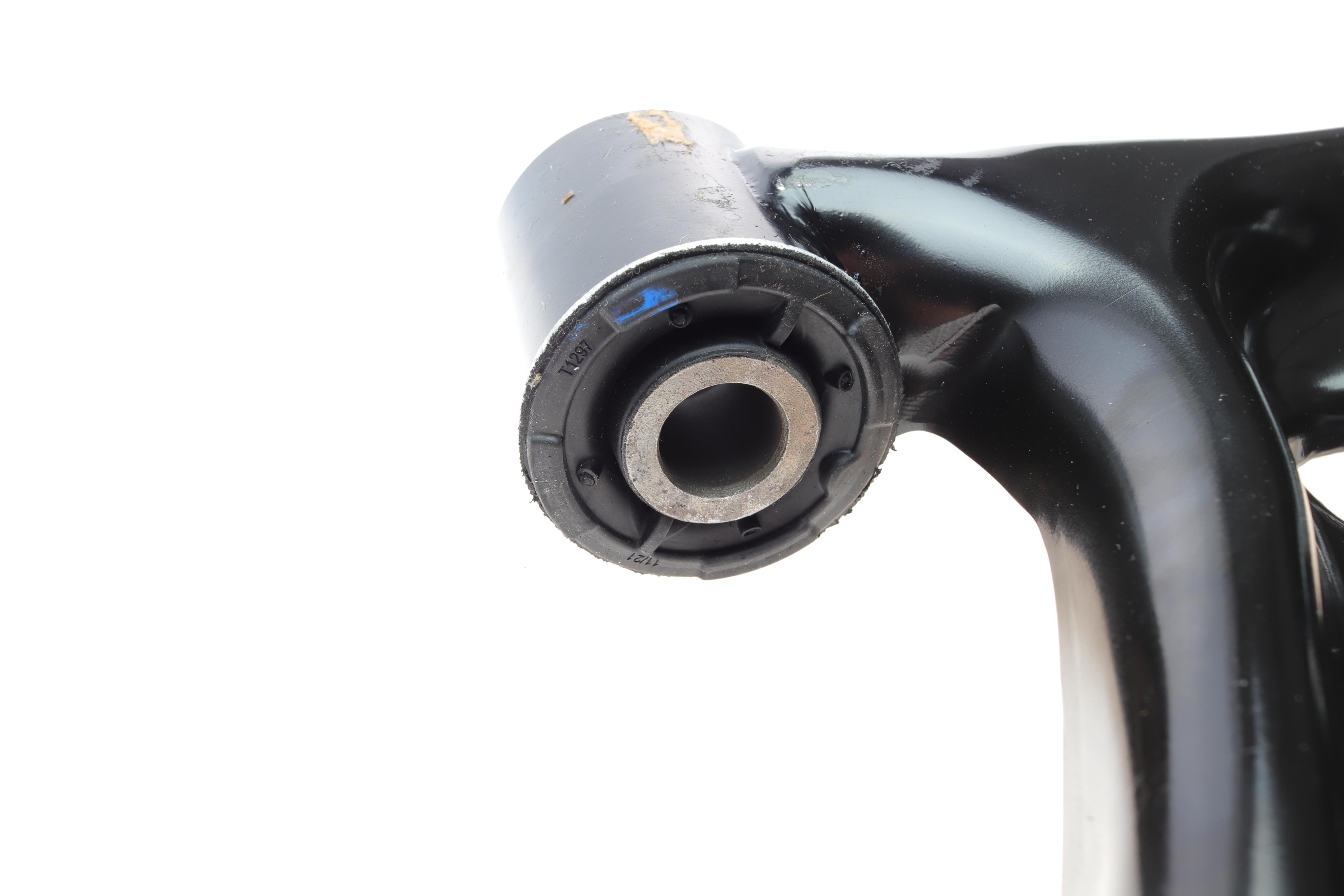 Важіль підвіски (передній/знизу) (R) Ford Focus IV 1.0/1.5 EcoBoost 18-