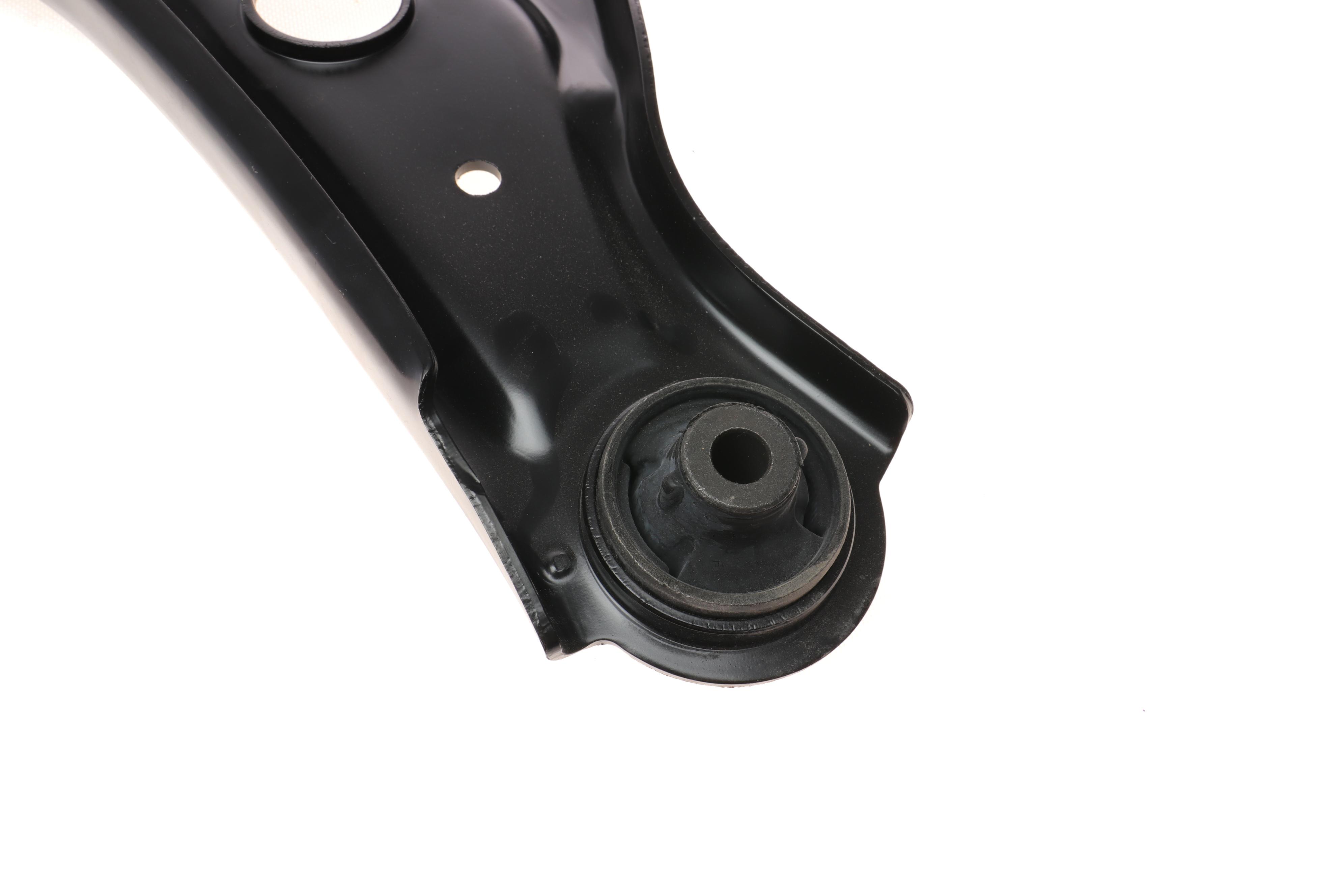 Важіль підвіски (передній/знизу) (R) Nissan Qashqai II/Renault Kadjar 13-