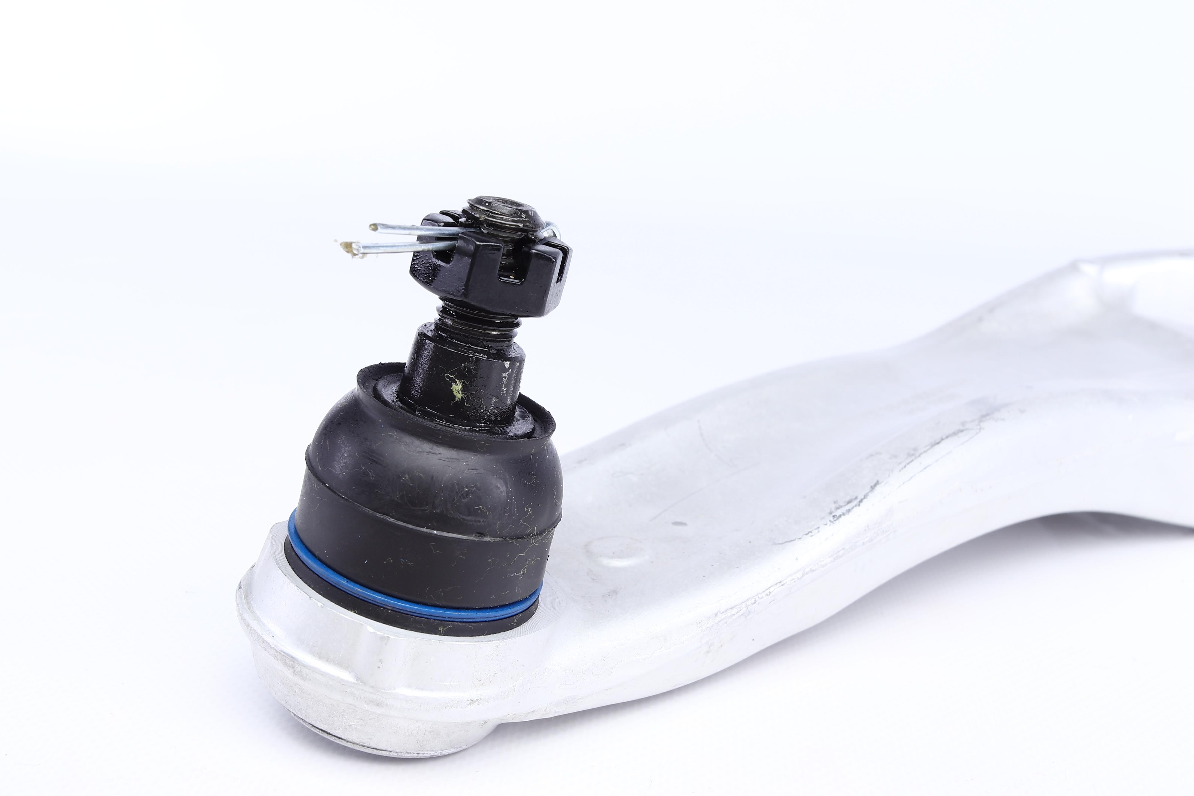 Важіль підвіски (передній/знизу) (L) Honda Civic VIII 1.4-2.2D 05- (алюминий)