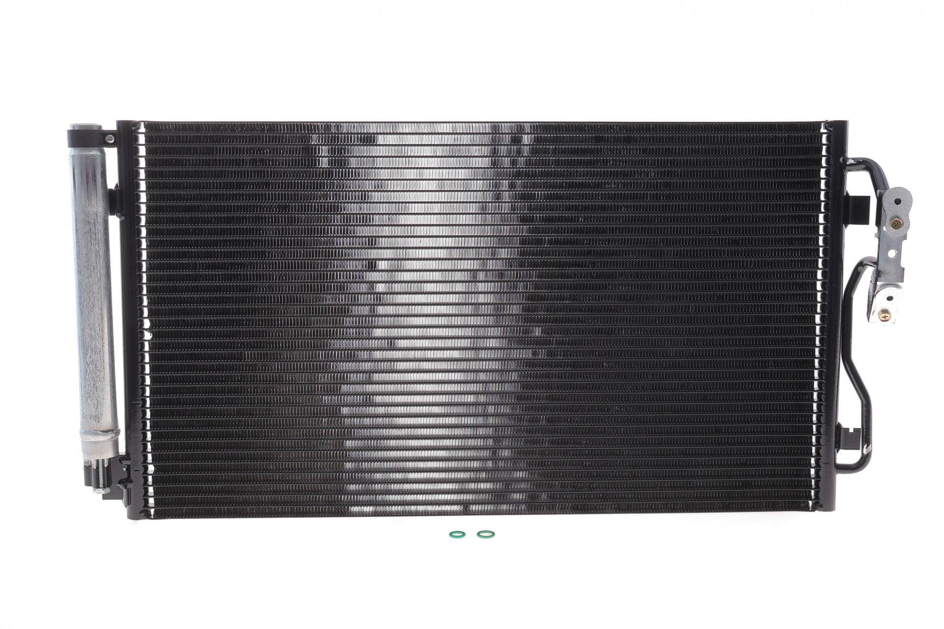 Радіатор кондиціонера BMW 1(F20)/2(F22)/3(F30)/4(F32) 10-