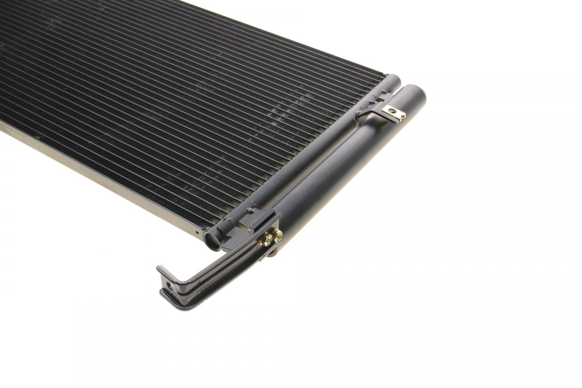 Радіатор кондиціонера (з осушувачем) Hyundai Santa Fe 2.0CRDi/2.4 01-06