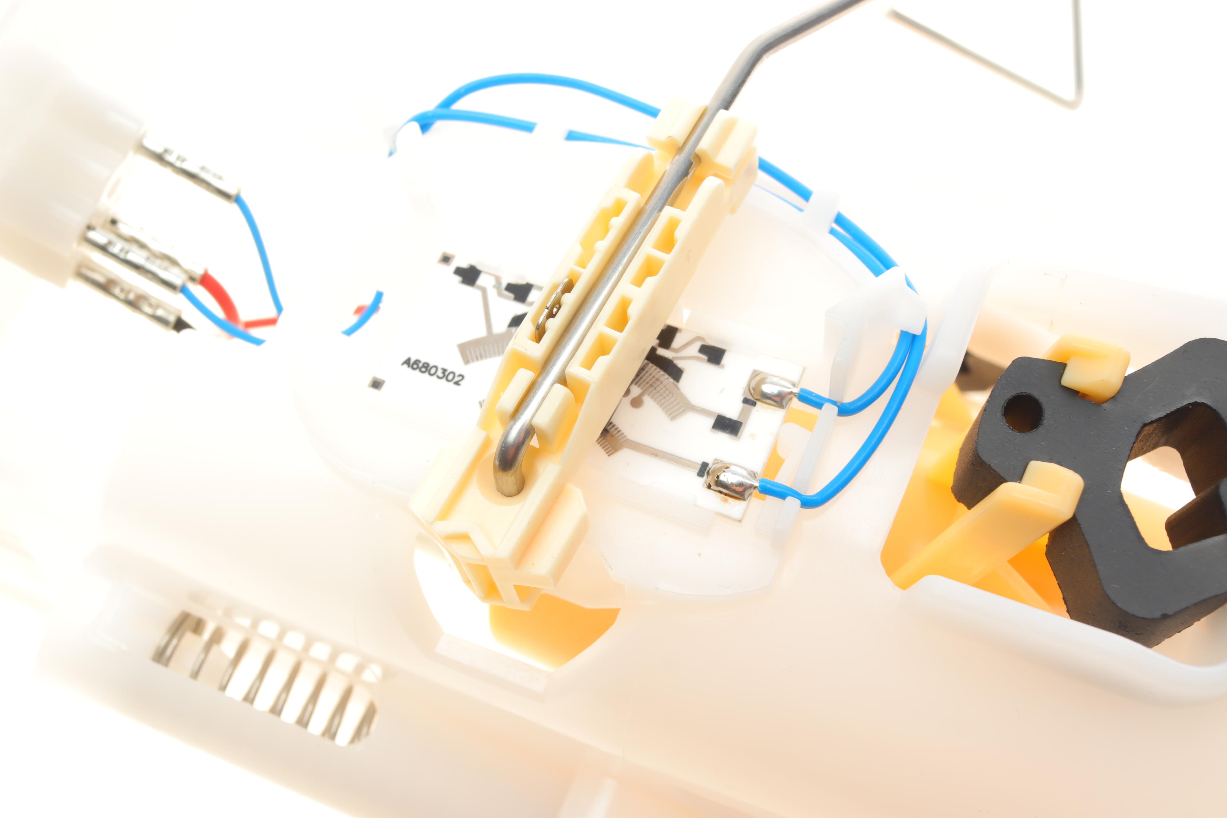Насос паливний BMW 3 (E46) 1.6-3.0i 98-06 (M43/N46//M52/M54)