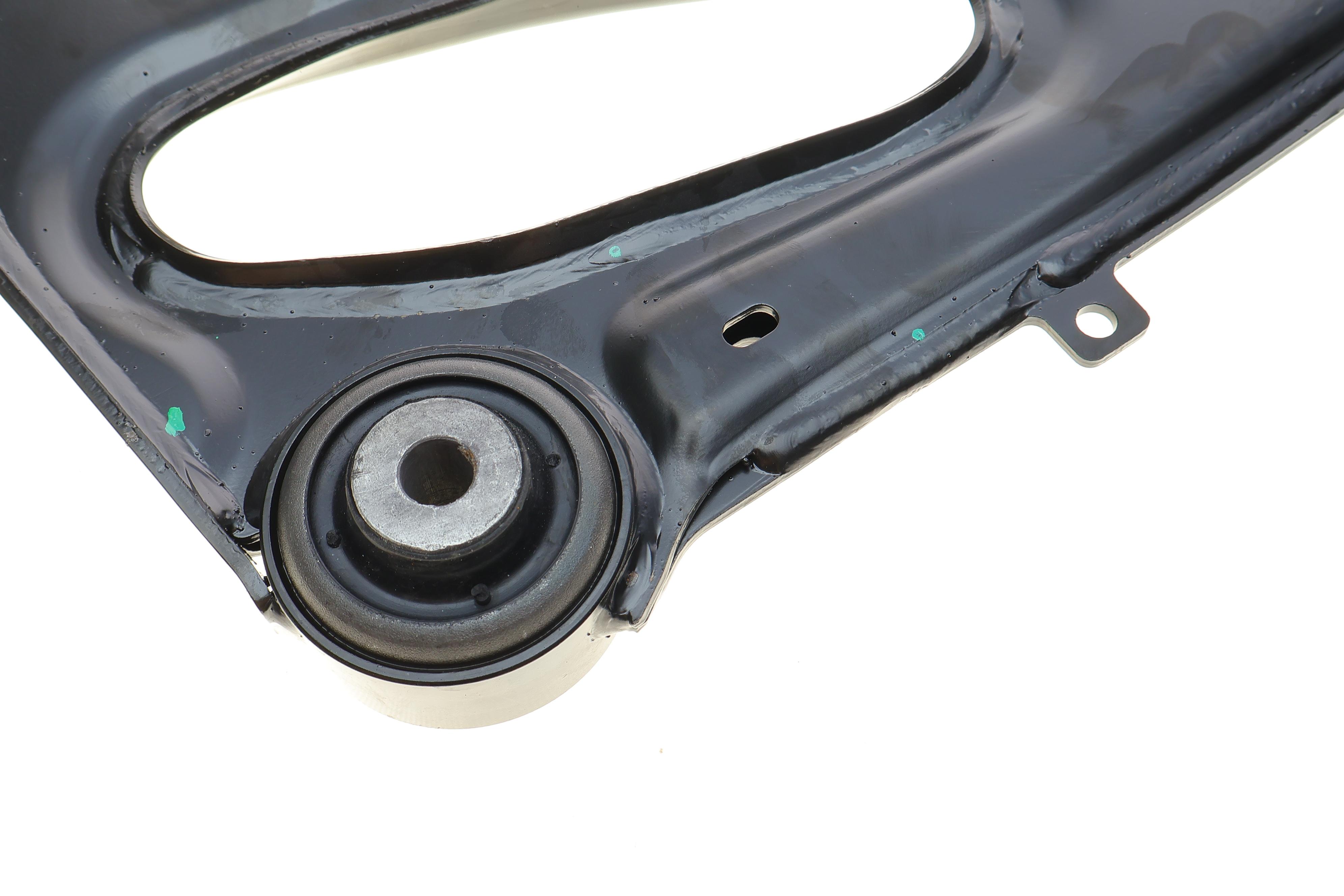 Важіль підвіски (передній/знизу) (R) MB Vito (W447) 14-