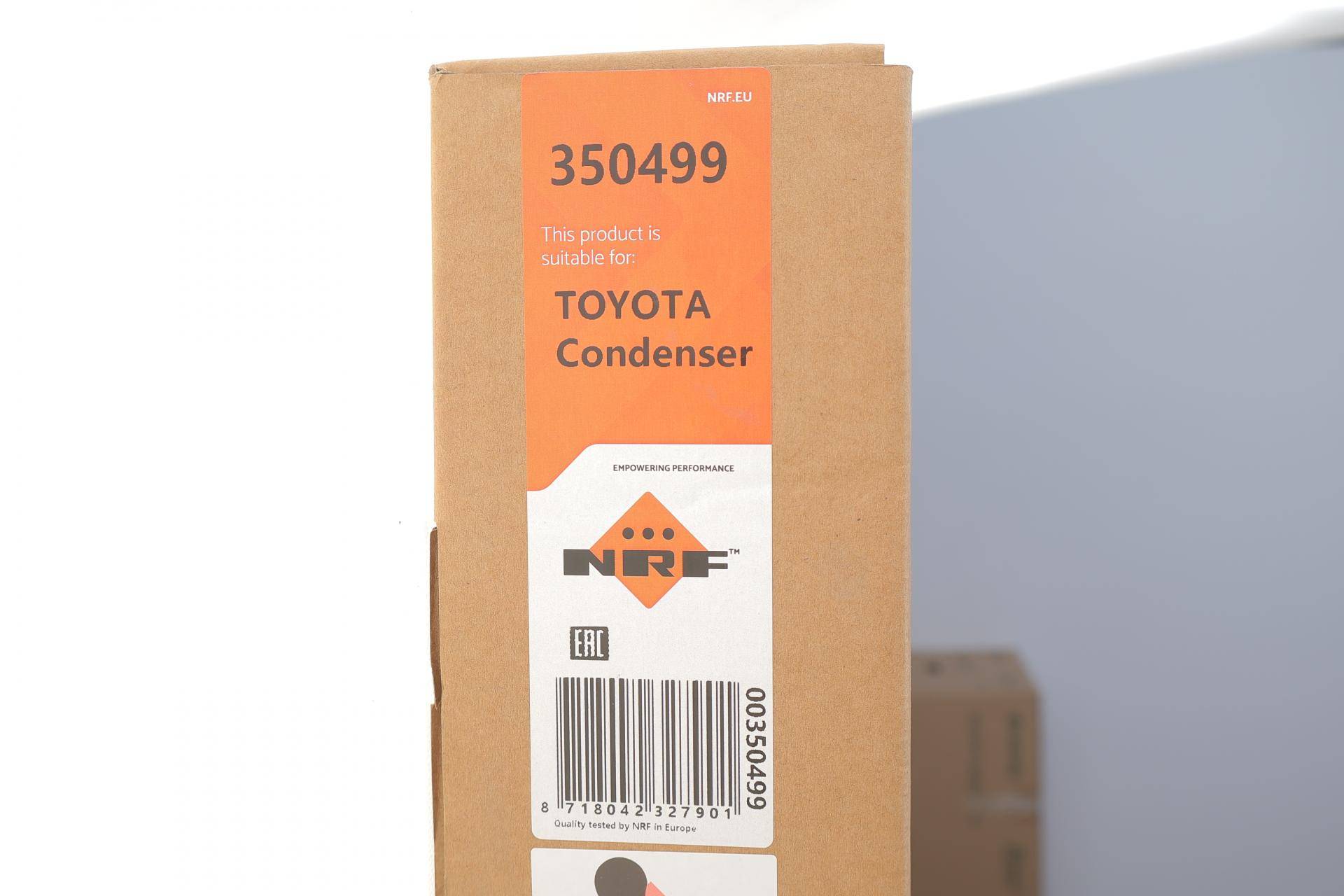 Радіатор кондиціонера Toyota Hilux 15-