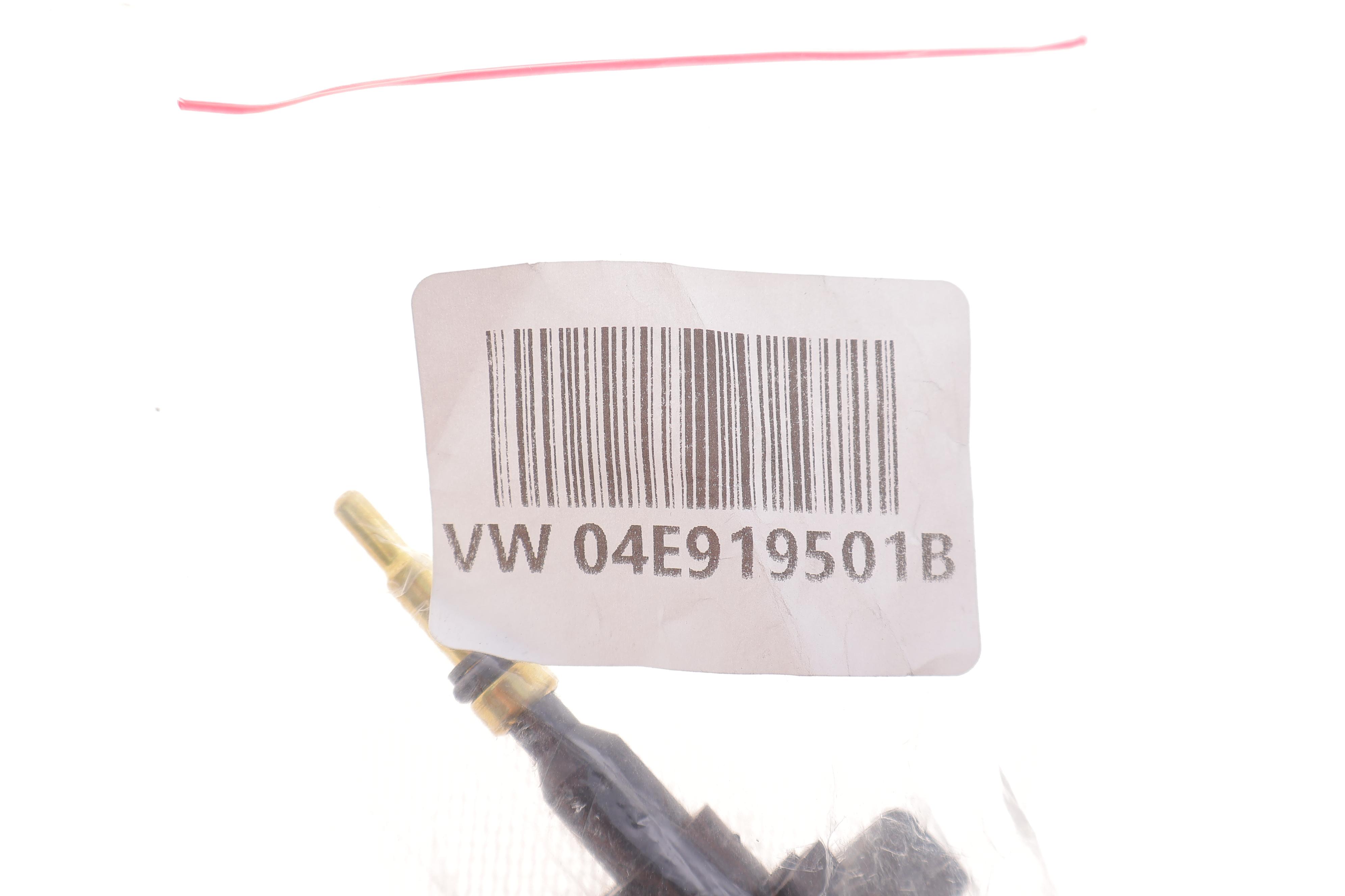 Датчик температури охолоджуючої рідини VW Caddy 2.0 TDi 15-/Golf VII/Passat B8 1.6/2.0 TDi 12- (всередині OE)