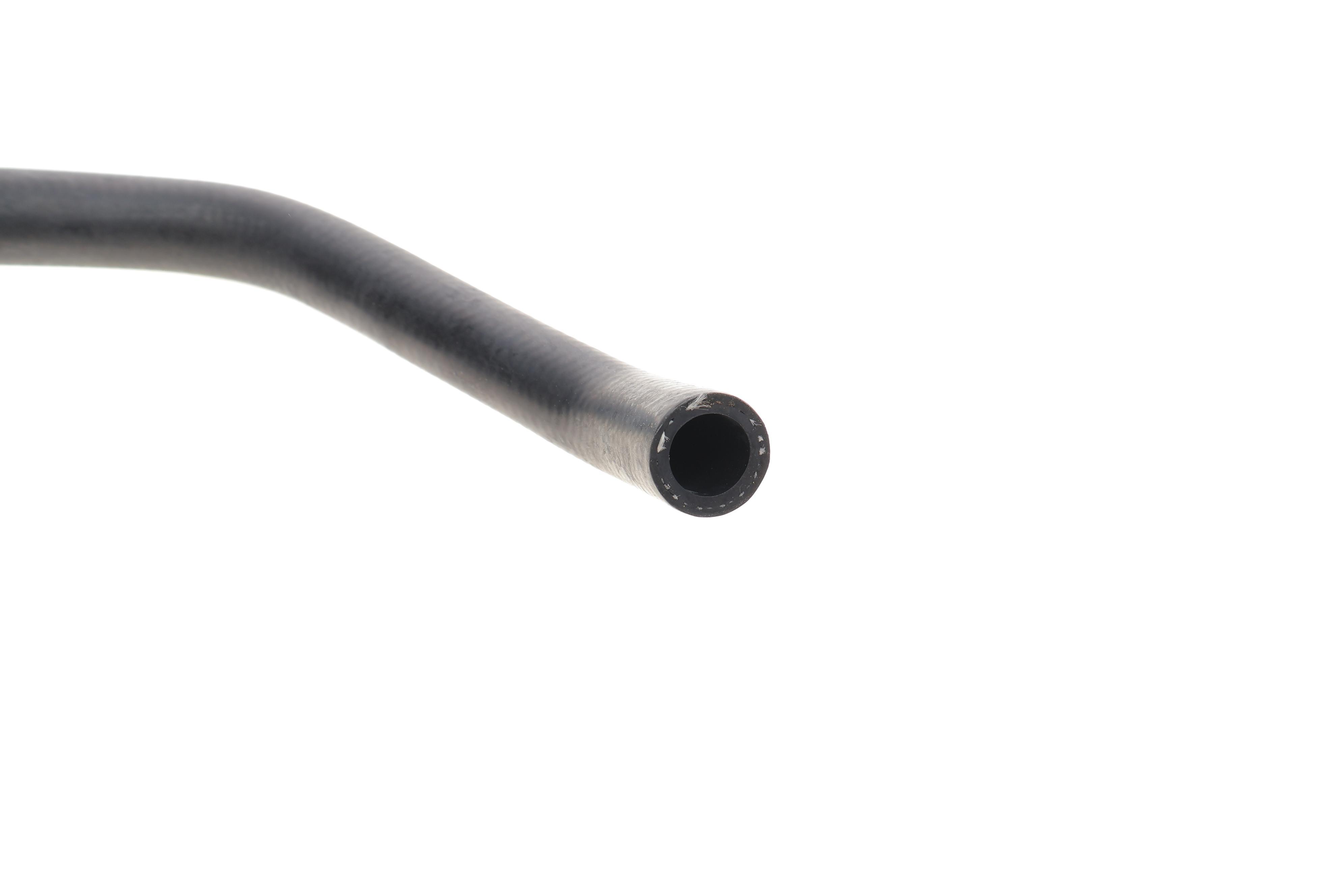 Патрубок системи охолодження (нижній) Opel Astra J 1.6/1.8 09-