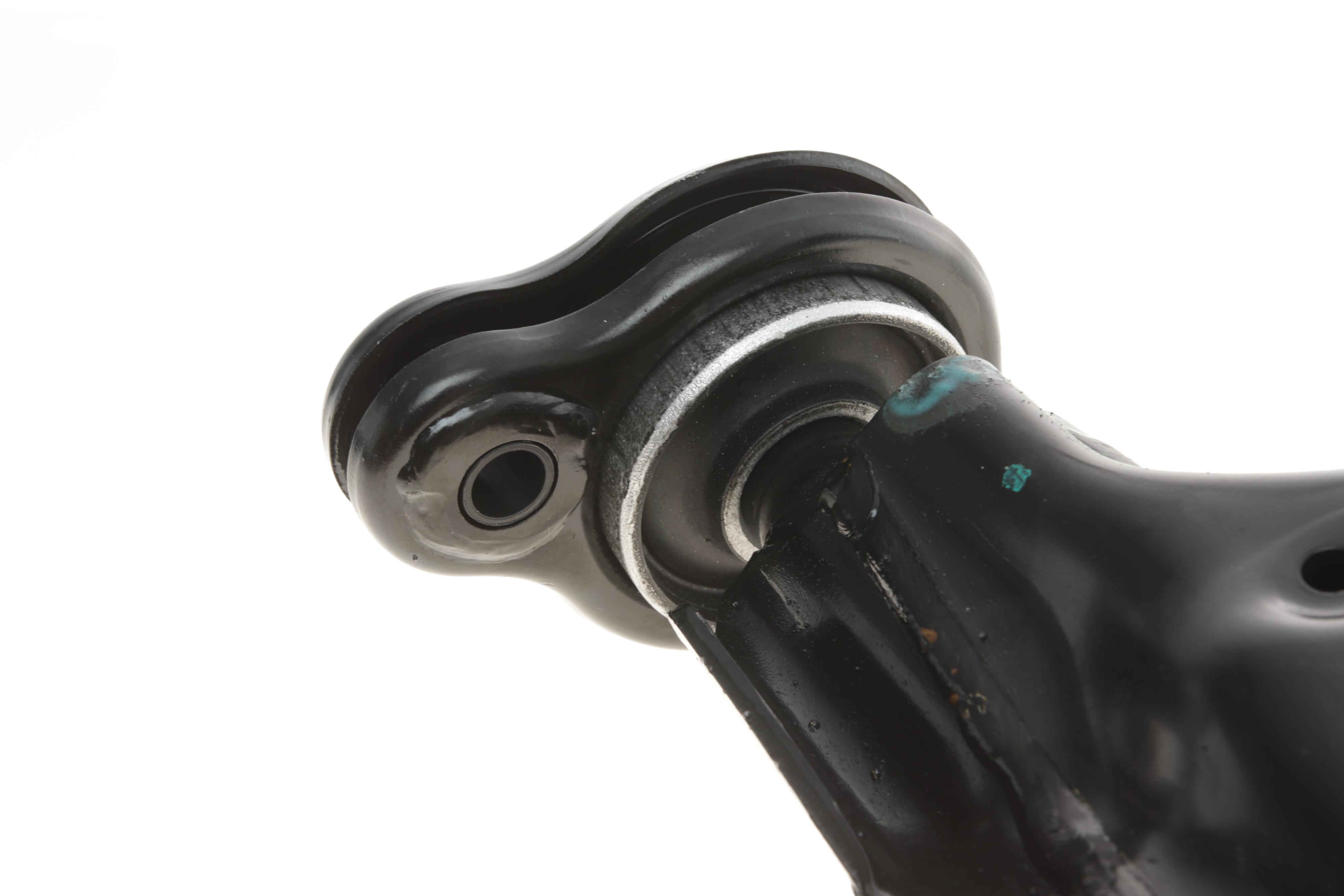 Важіль підвіски (передній/знизу) (L) MB Vito (W447) 14-