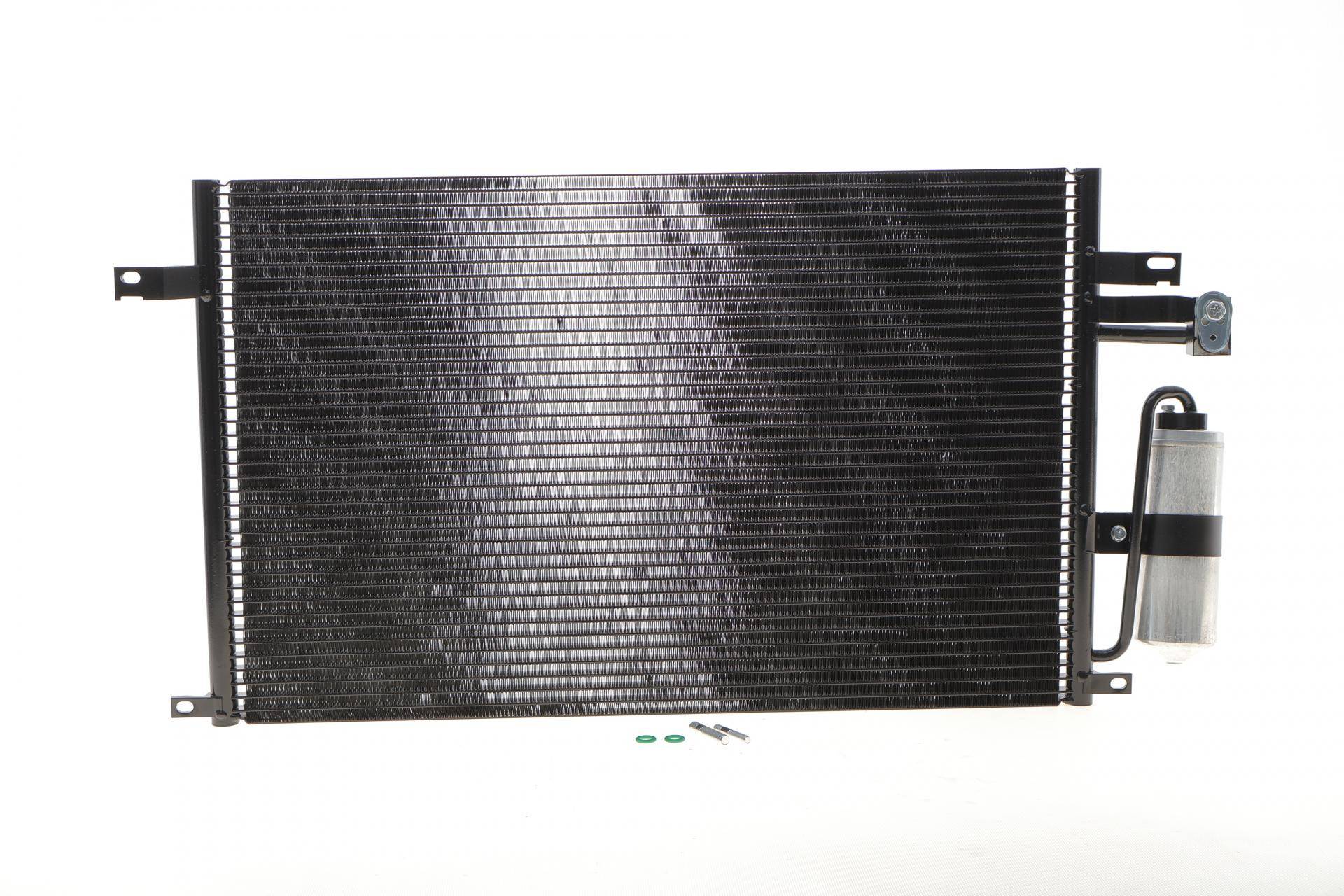 Радіатор кондиціонера (з осушувачем) Chevrolet Epica 2.0-2.5 05-11