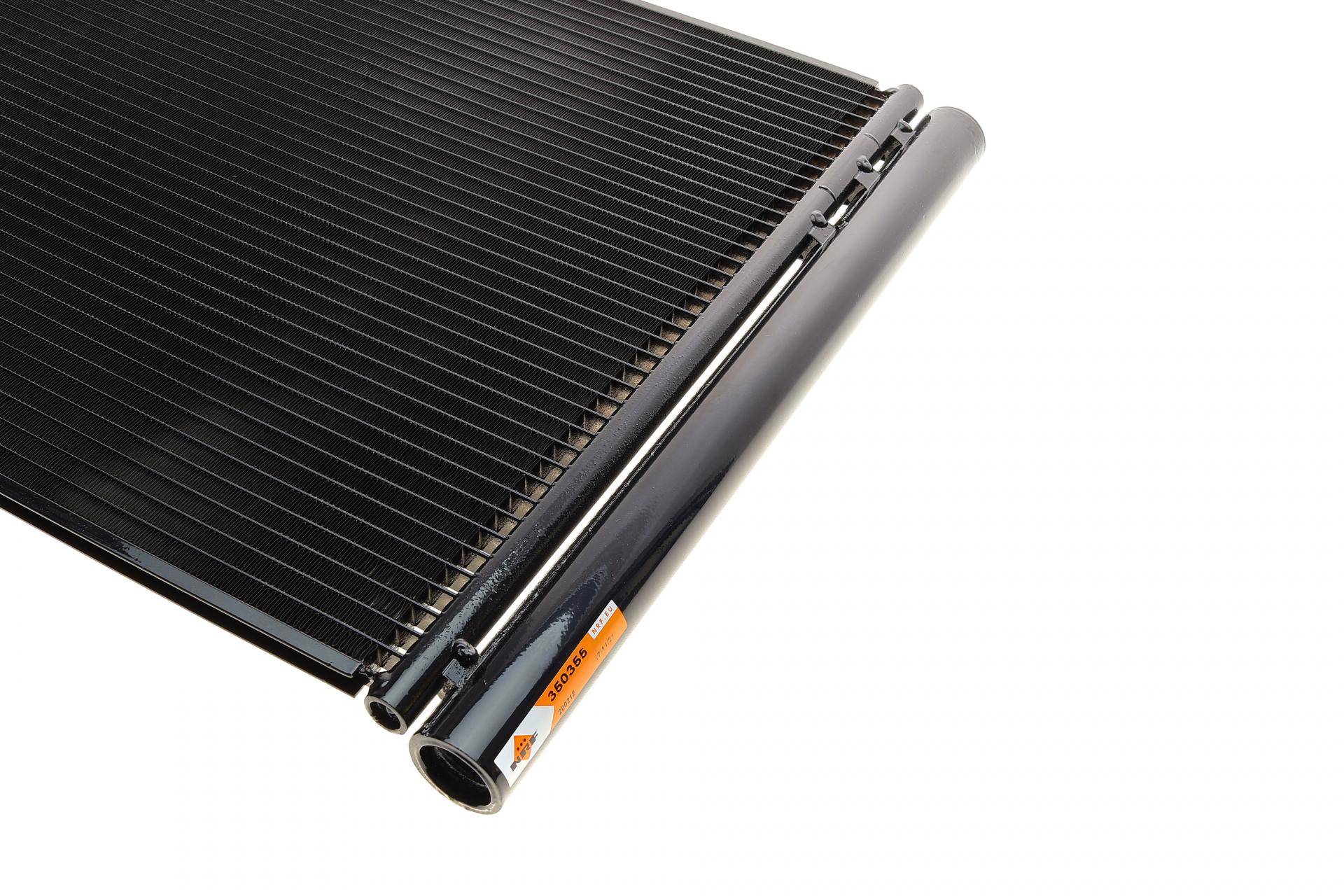 Радіатор кондиціонера (з осушувачем) Jaguar F-Pace/XE/XF 2.0D-3.0D 15-