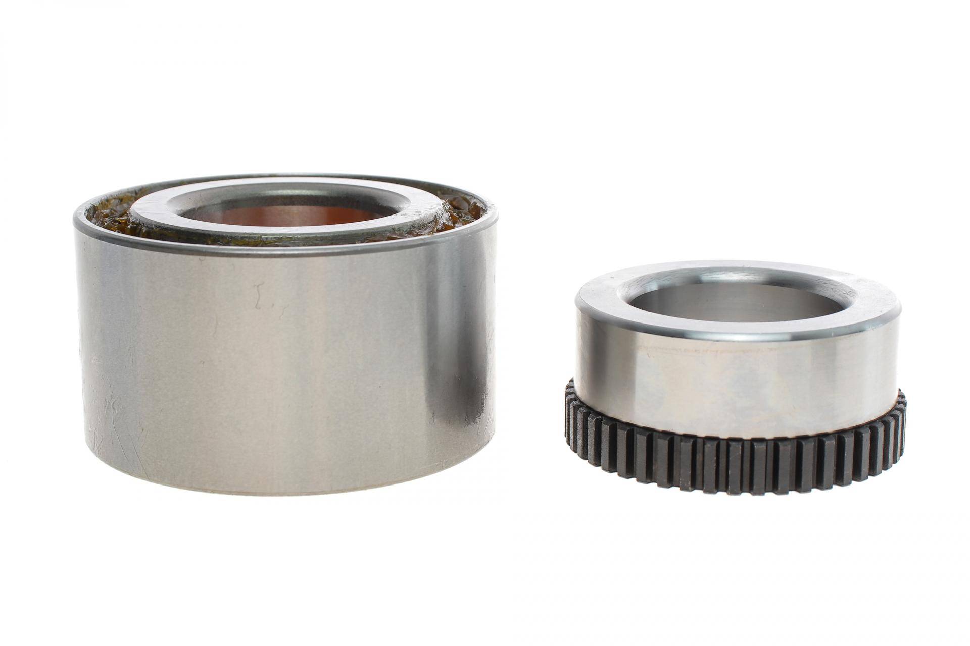 Підшипник маточини (задньої) Mitsubishi L200/Pajero 90-