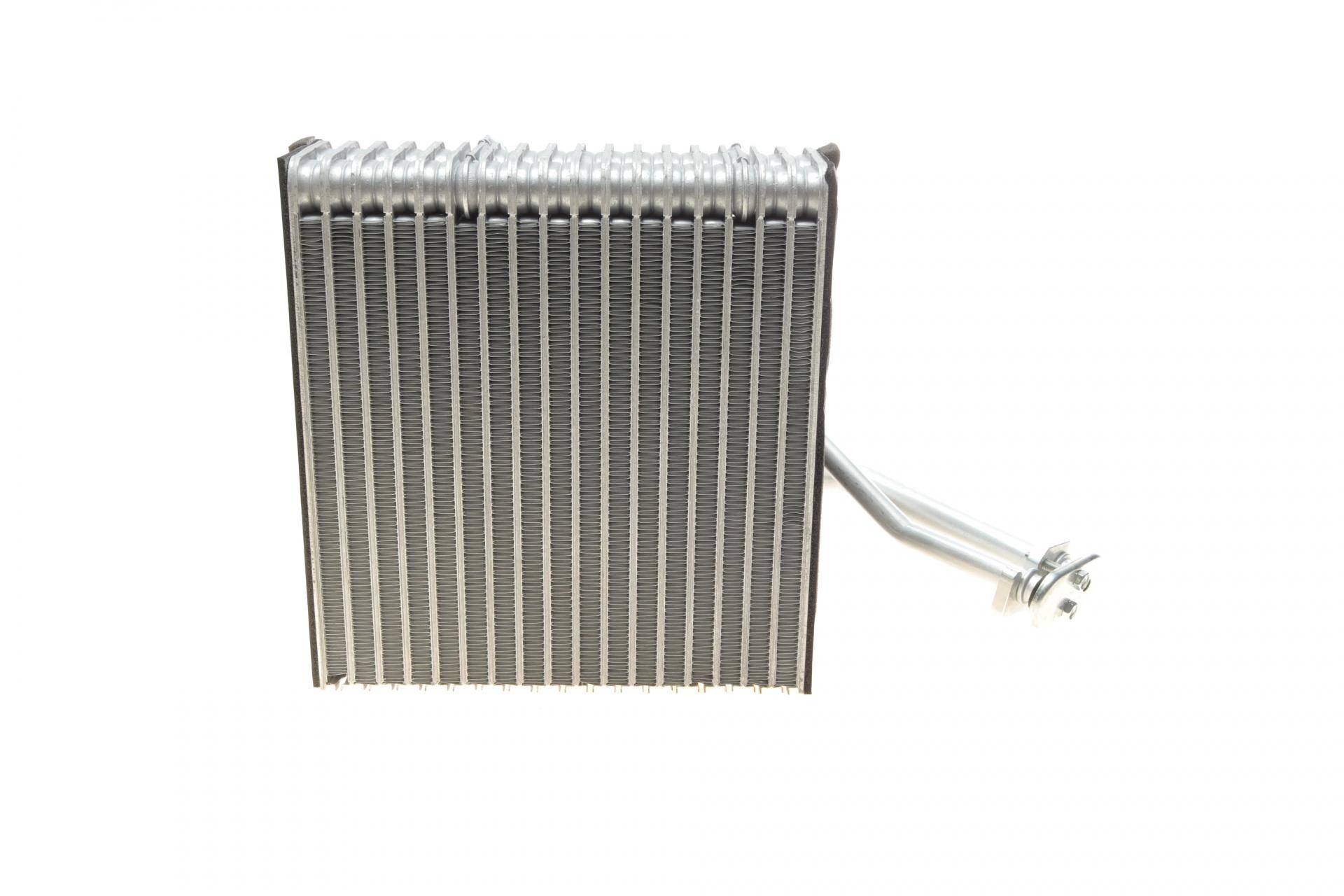 Радіатор кондиціонера VW Golf IV/Polo 1.4-3.2 98-05/Skoda Octavia 2.0 4x4 00-10