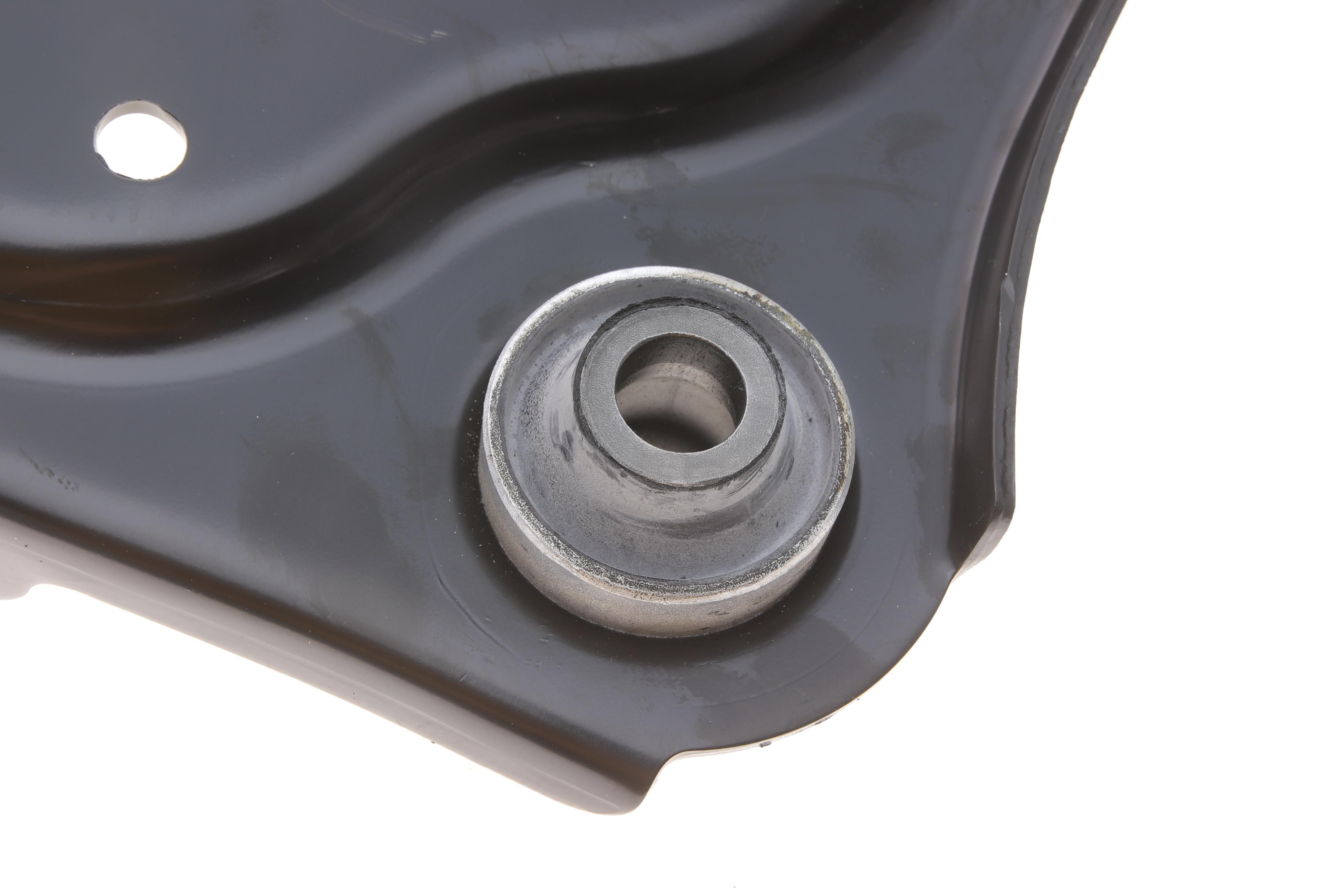 Важіль підвіски (передній) (L) Renault Laguna III 07-