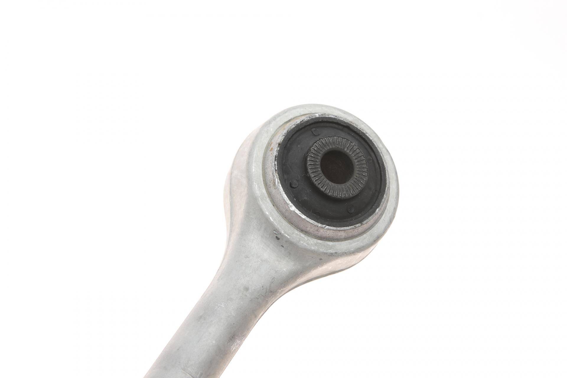 Важіль підвіски (передній/знизу) (R) BMW 7 (E38) 94-02