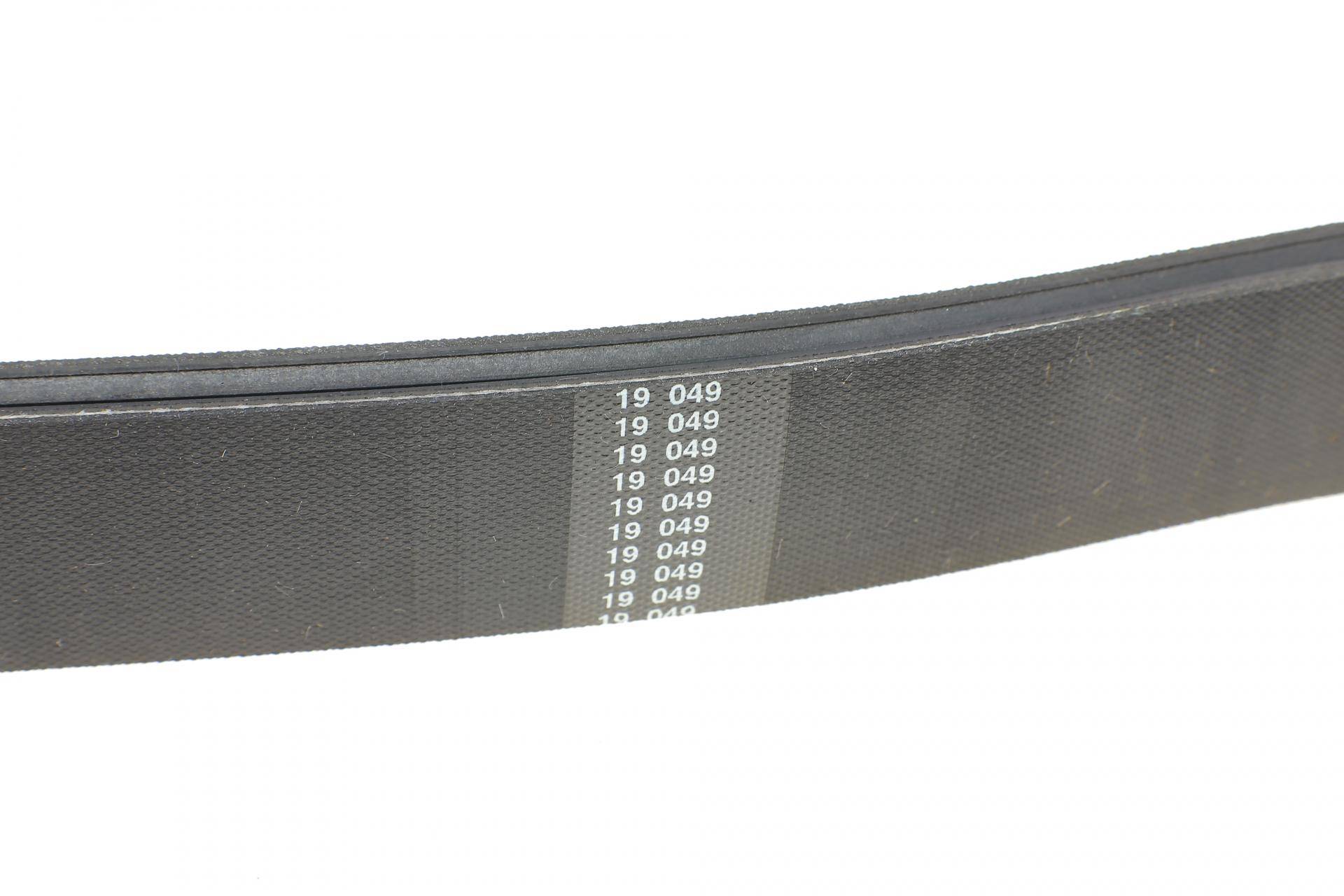 Ремінь генератора MB W211 420CDI 06-08 (8PK2285)