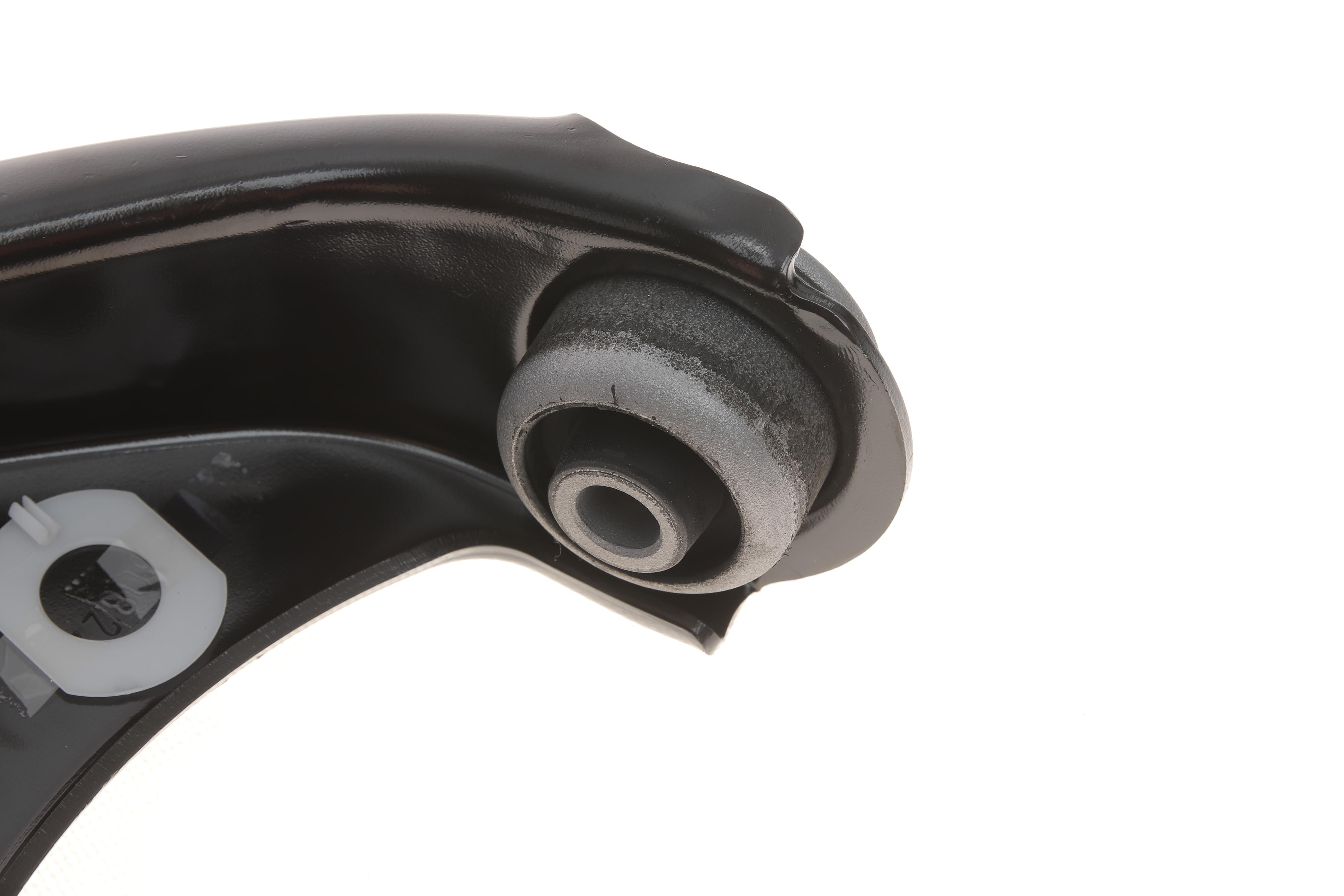 Важіль підвіски (передній/знизу) (R) Renault Megane I/Scenic I 96-03/19 I/II 88-96 (10RN2001 кульова