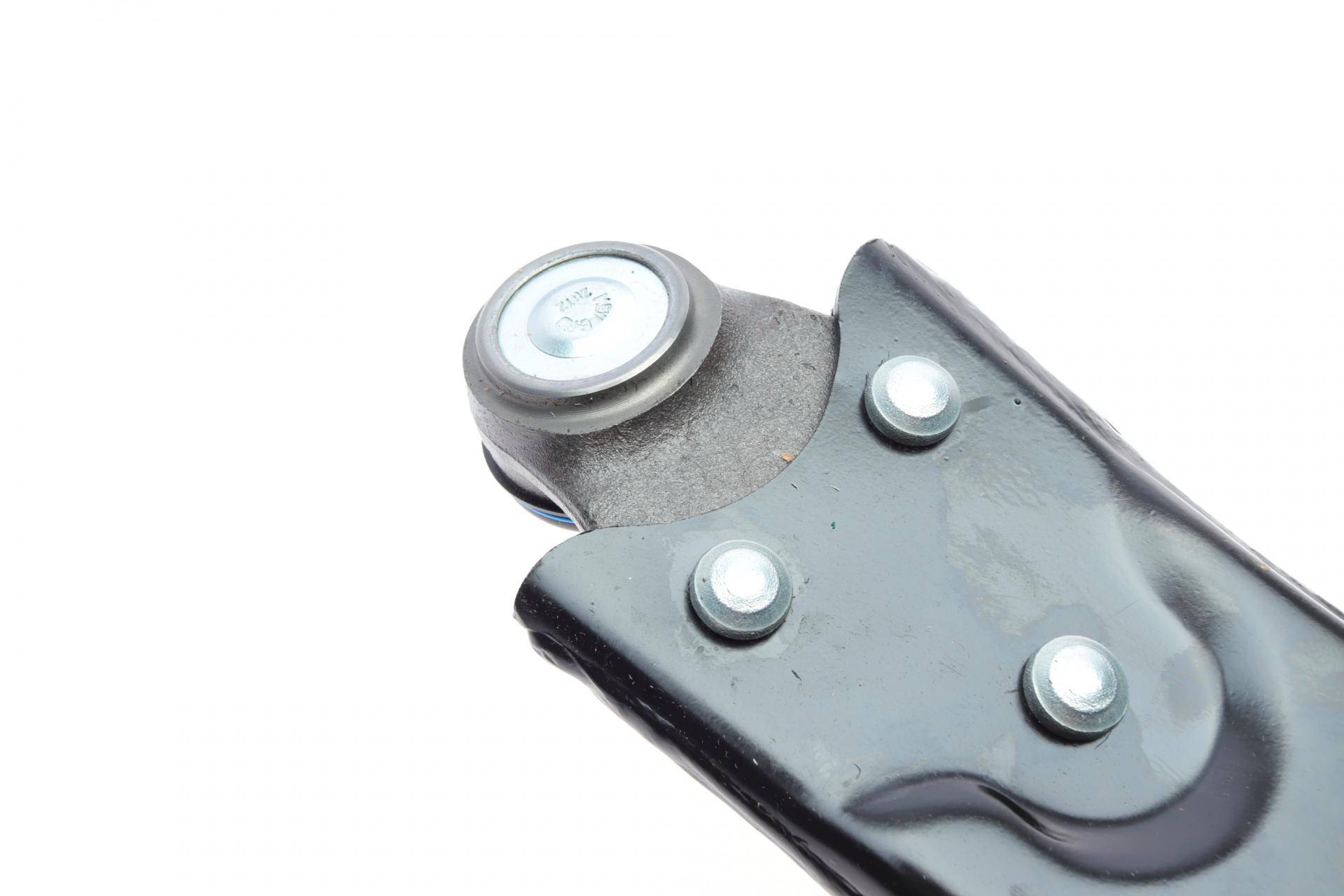 Важіль підвіски (передній) (L) Ford C-Max 07-10/Focus/Volvo C30/C70/S40/V50 04-13 (з кульовою)